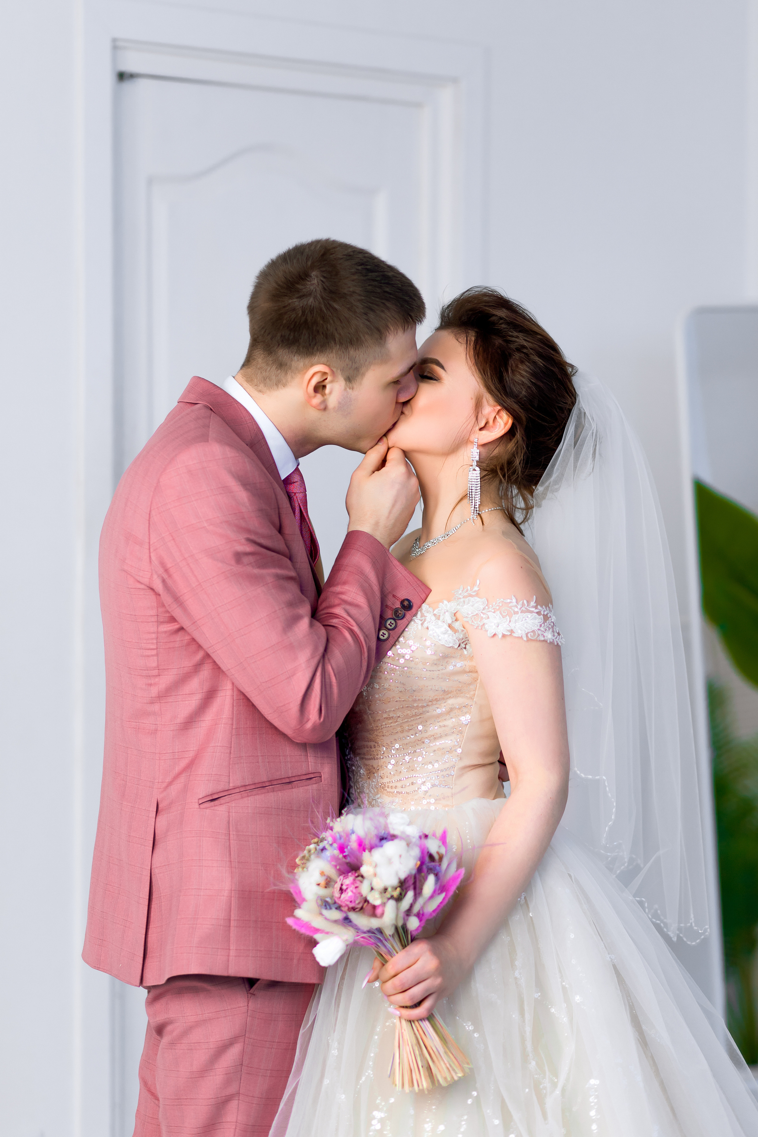 Свадебная фотосессия Максима и Кристины. Семейный и детский фотограф в Мурманске Карина Березина