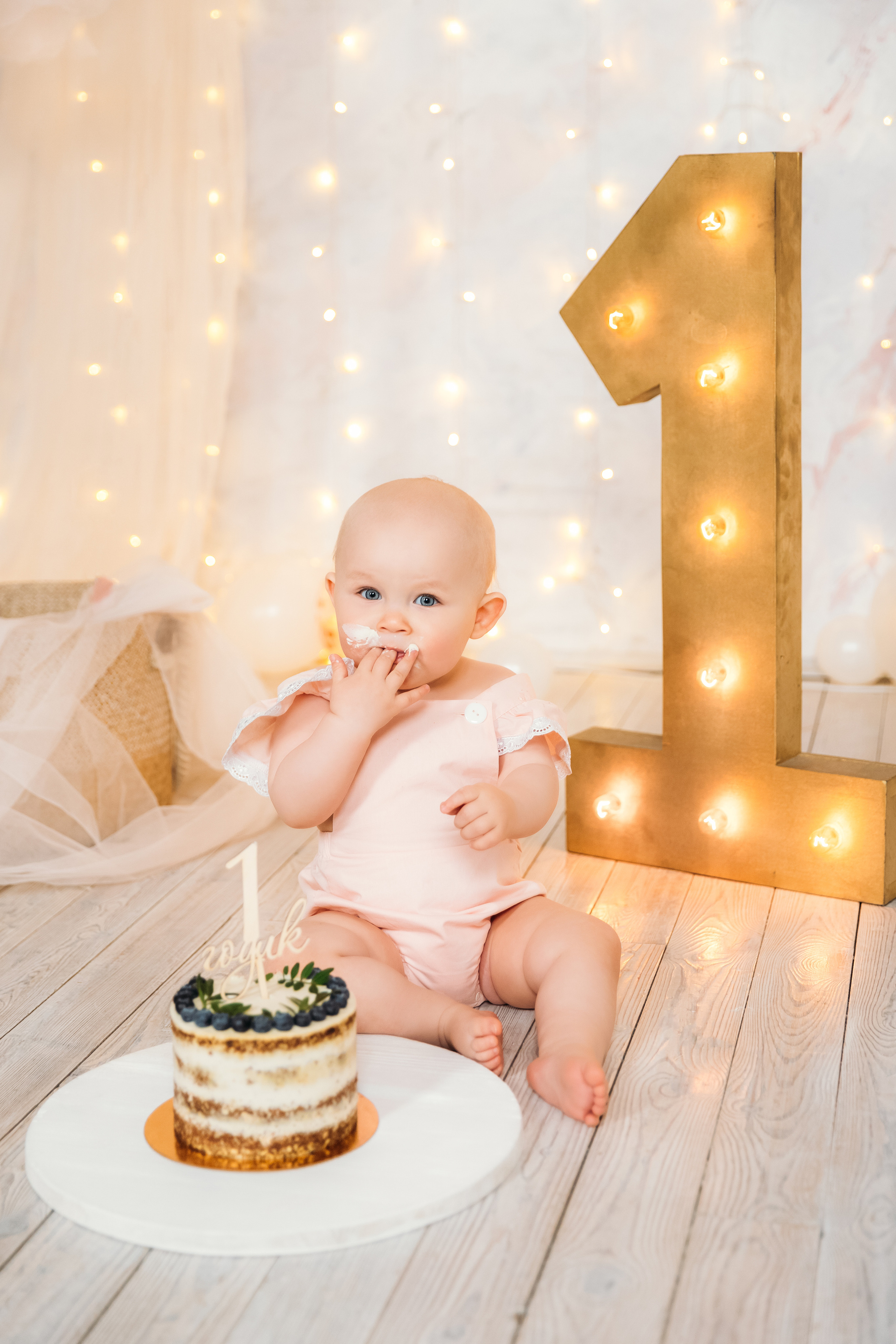 «Первый годик». Семейный и детский фотограф в Мурманске Карина Березина