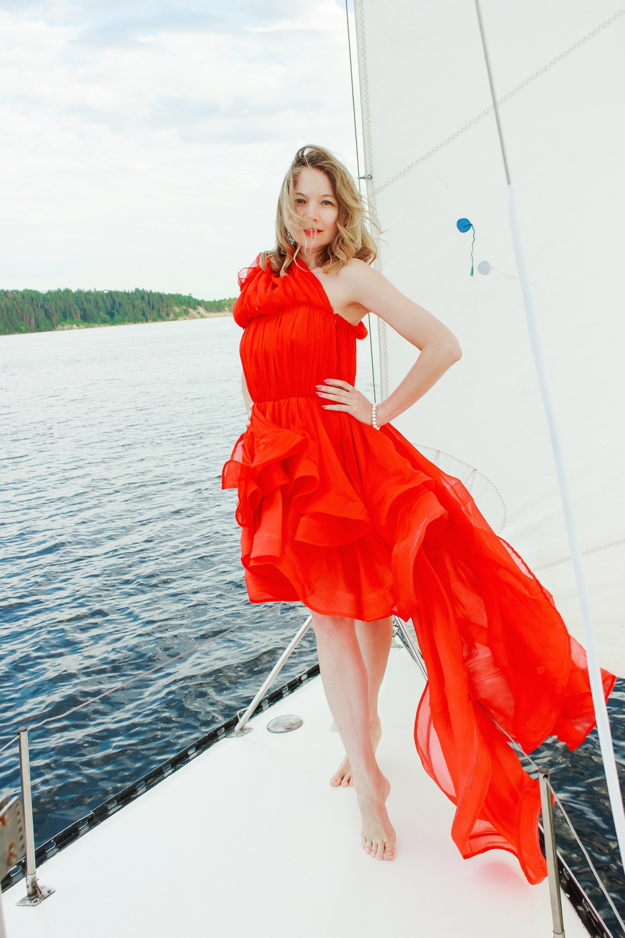 Фотосессия на яхте. Контентный фотограф в Перми Натали Кытманова