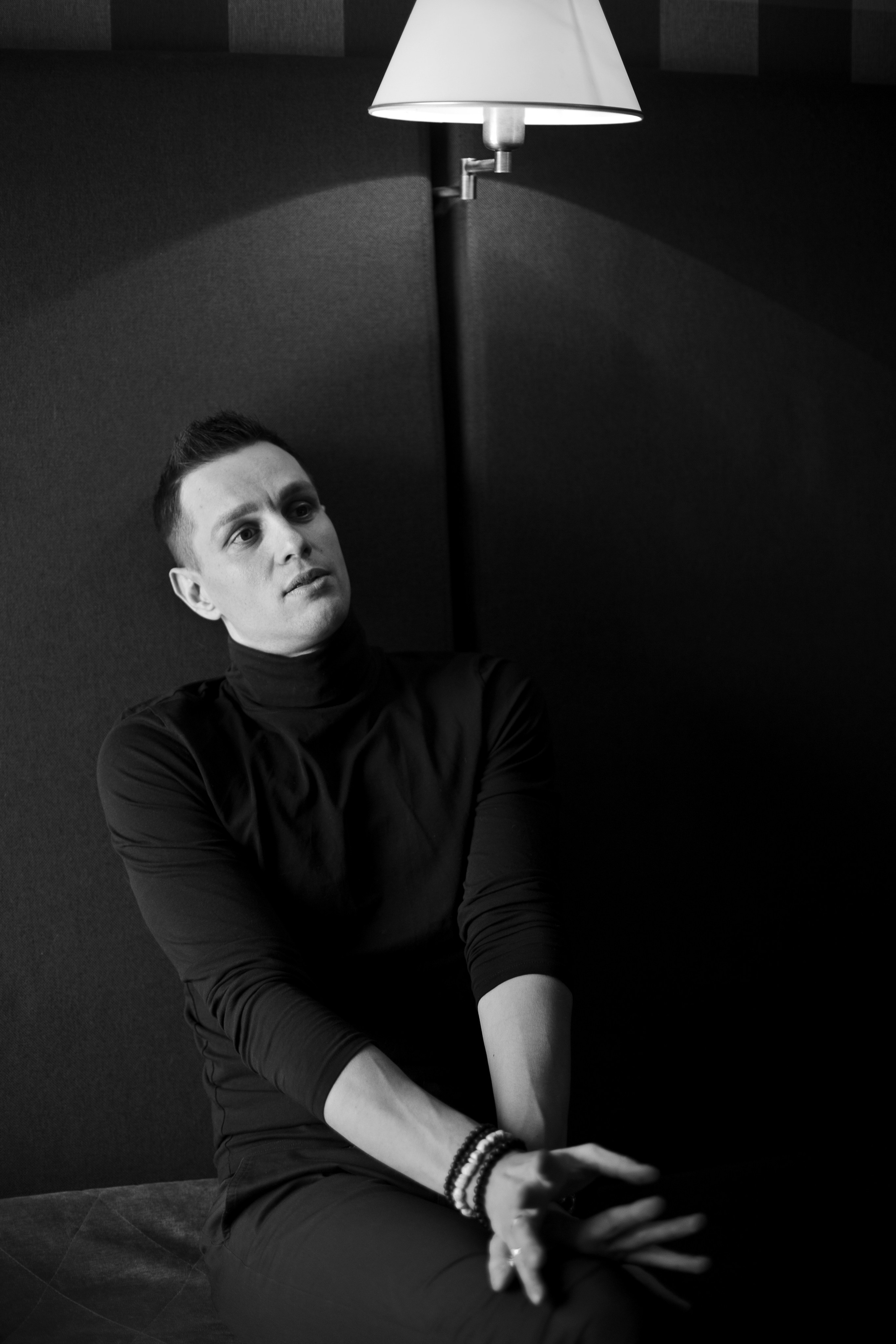 Илья Ларионов. иллюзионист. Психолог с фотоаппаратом Зимина Оксана