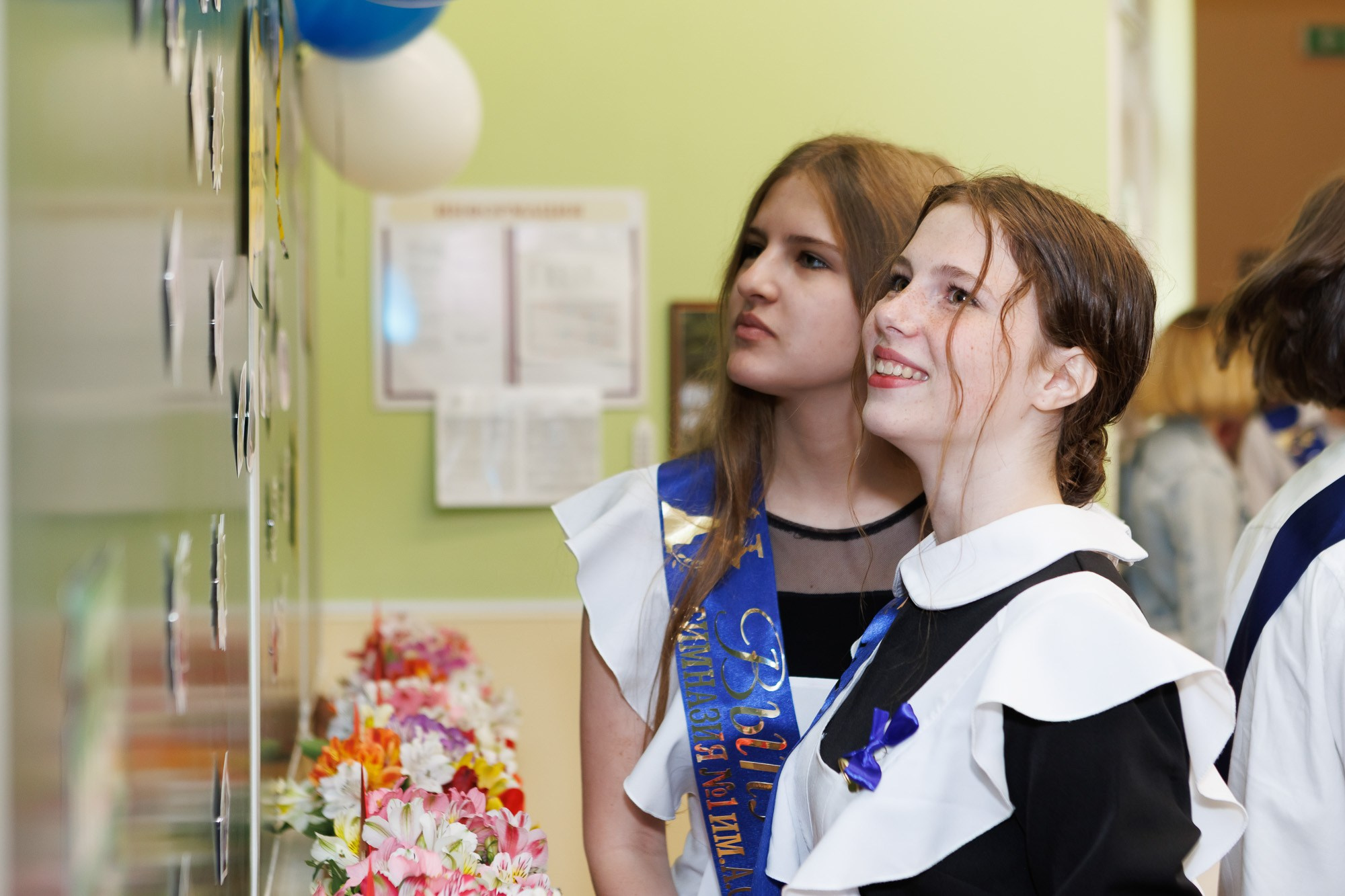 Последний звонок в Гимназии № 1, г. Севастополь. Свадебный фотограф, фотосъемка в Крыму, Севастополе, Симферополе, Ялте