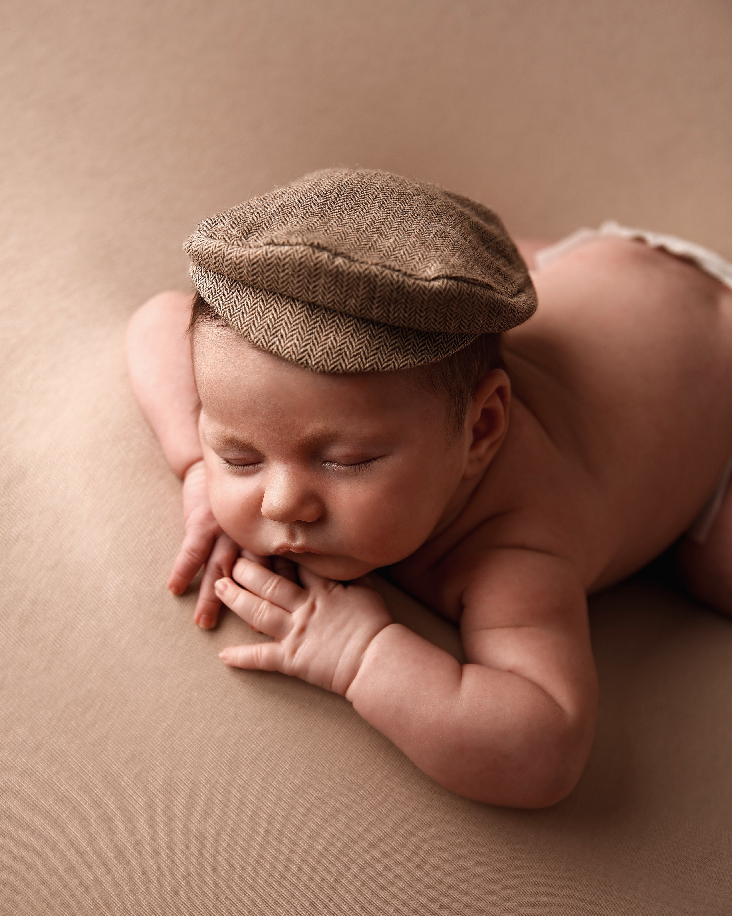 НОВОРОЖДЕННЫЕ до месяца. Мишугина Ольга Фотограф новорожденных, семейный и детский фотограф