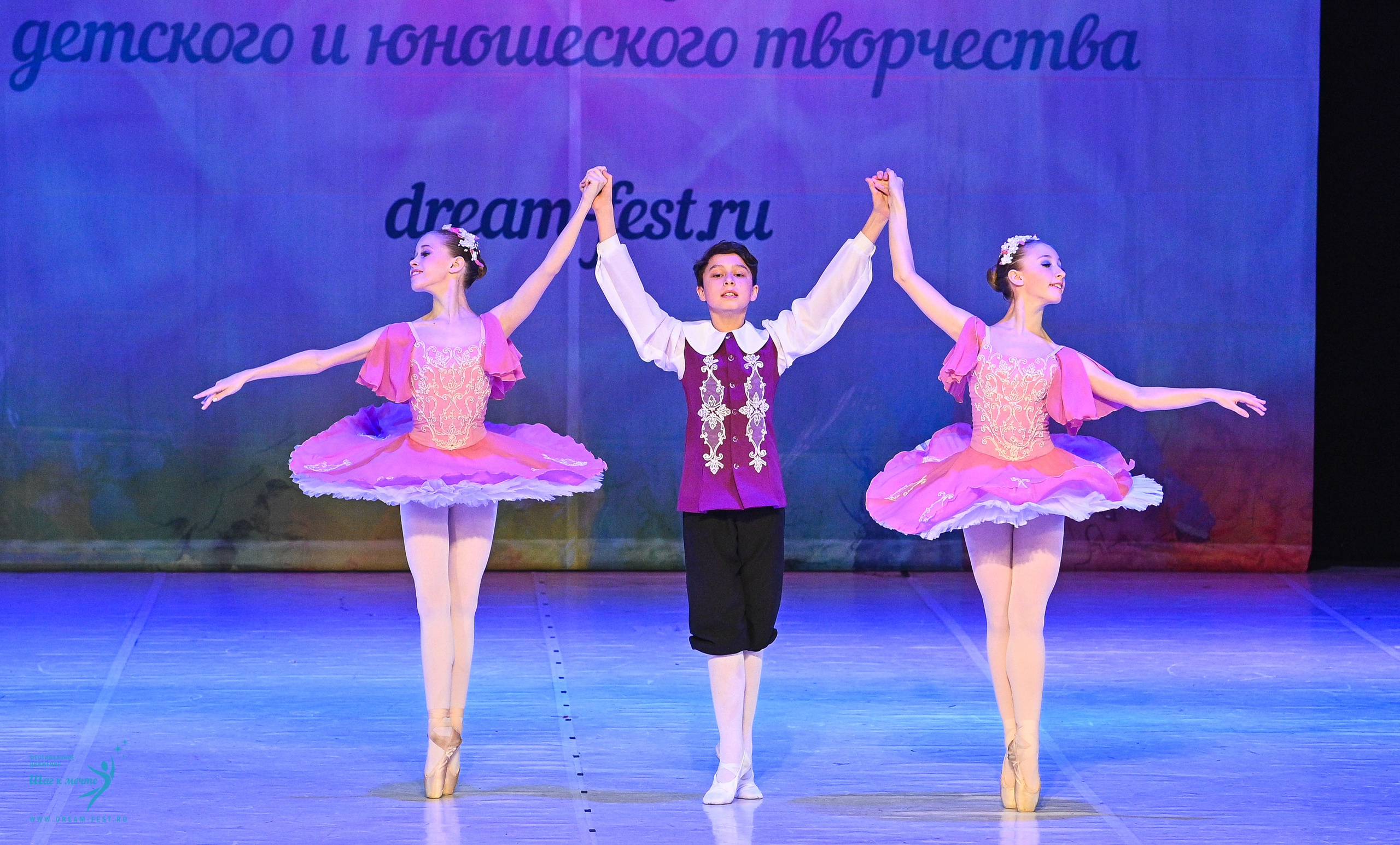 11.04.2025 Фестивальное движение «Шаг к мечте» г. Москва. Медиастудия Фото Концепт