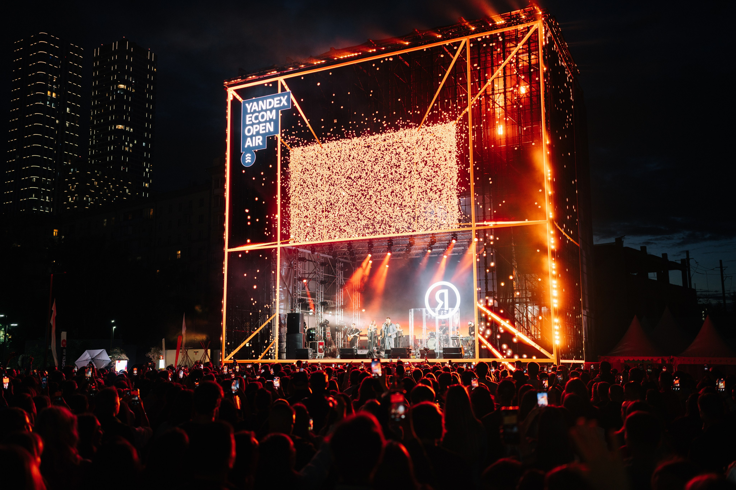 YANDEX ECOM STAGE, FORMATE. @tomrus: Рустам Шагиморданов — фотограф