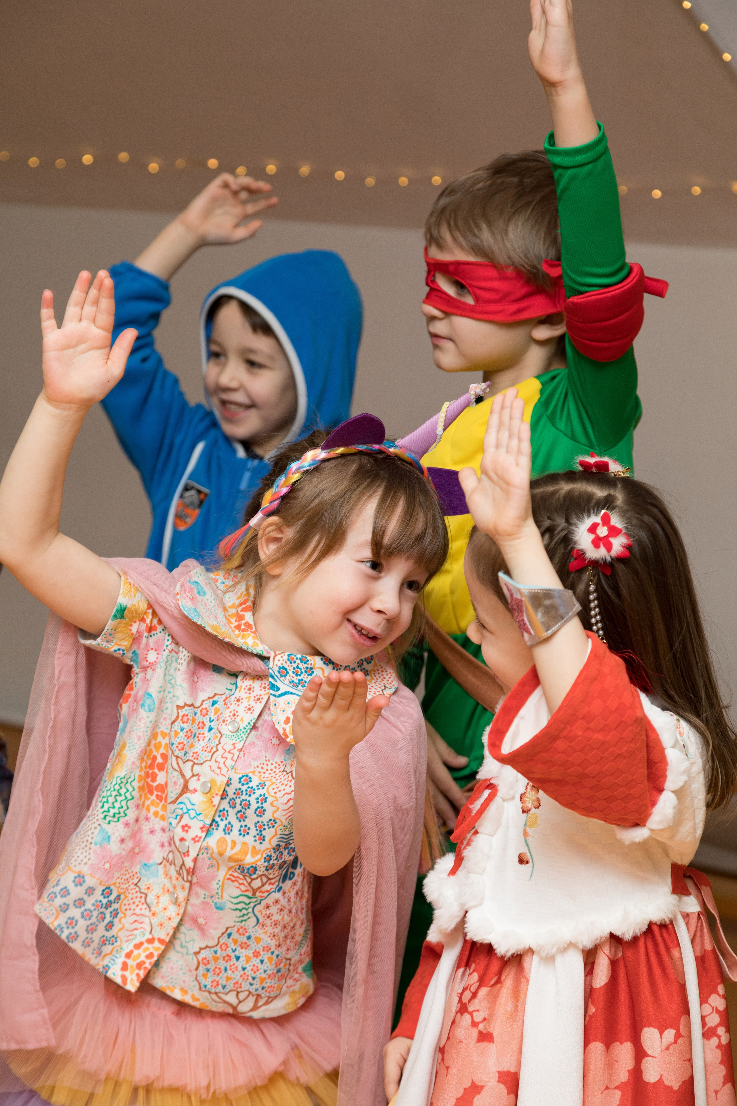 Фото детского новогоднего праздника. Детский и контент фотограф Надя Волкова Санкт-Петербург