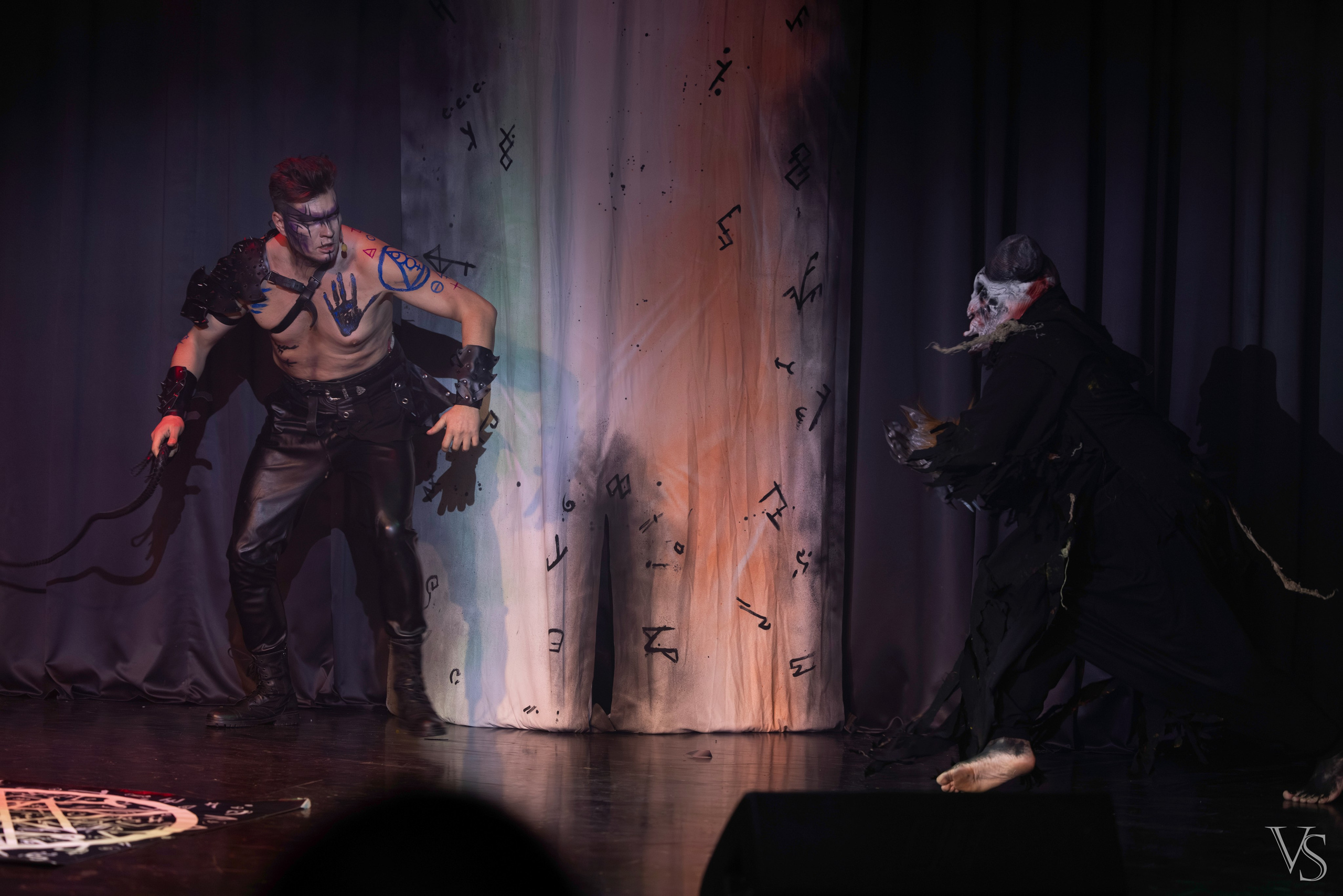 Книга стихий 25.01. Фотограф Виктор Степанов