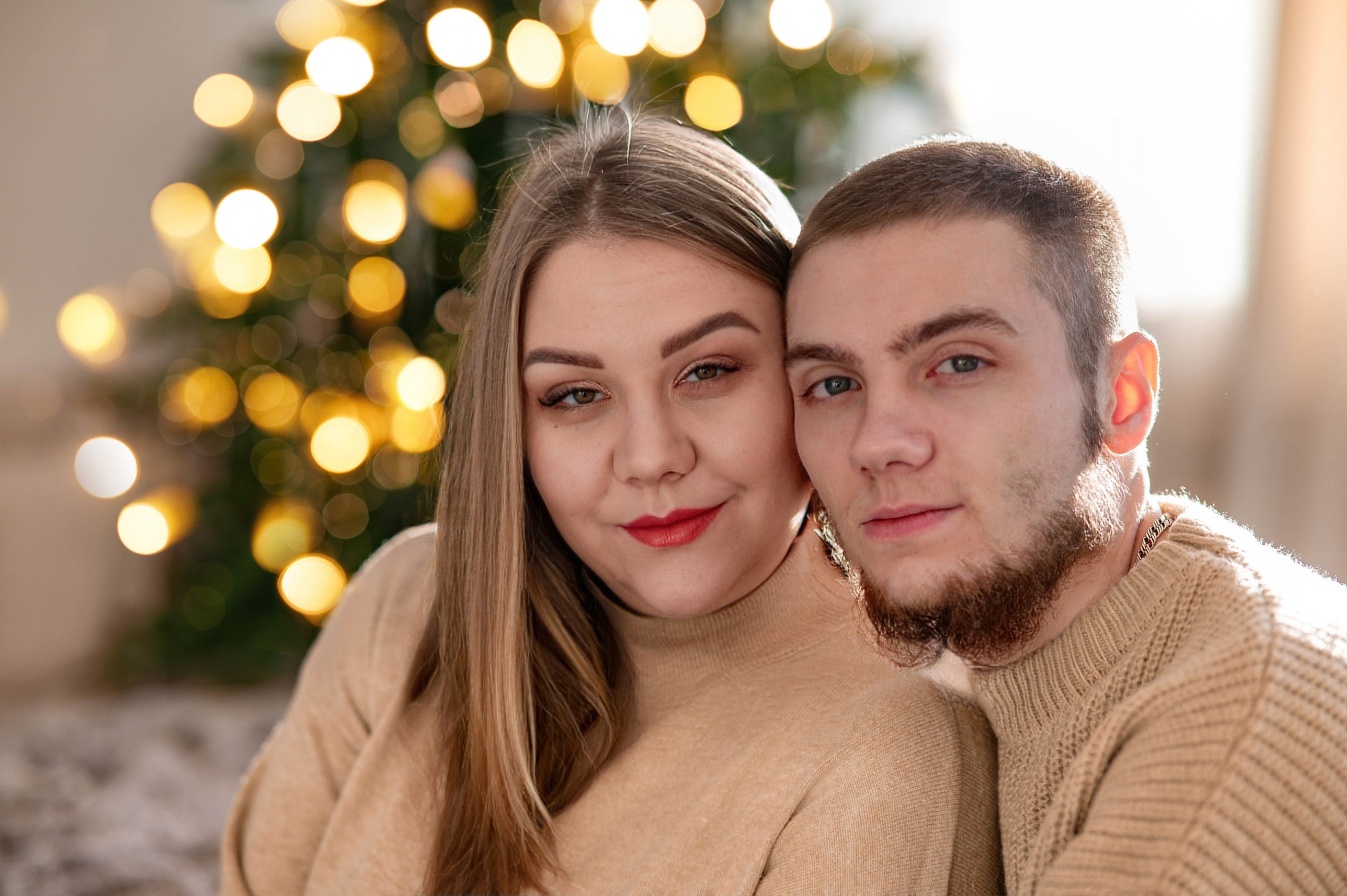 Молодая семья в новогодней атмосфере. Семейный и свадебный фотограф в Абакане Юлия Су