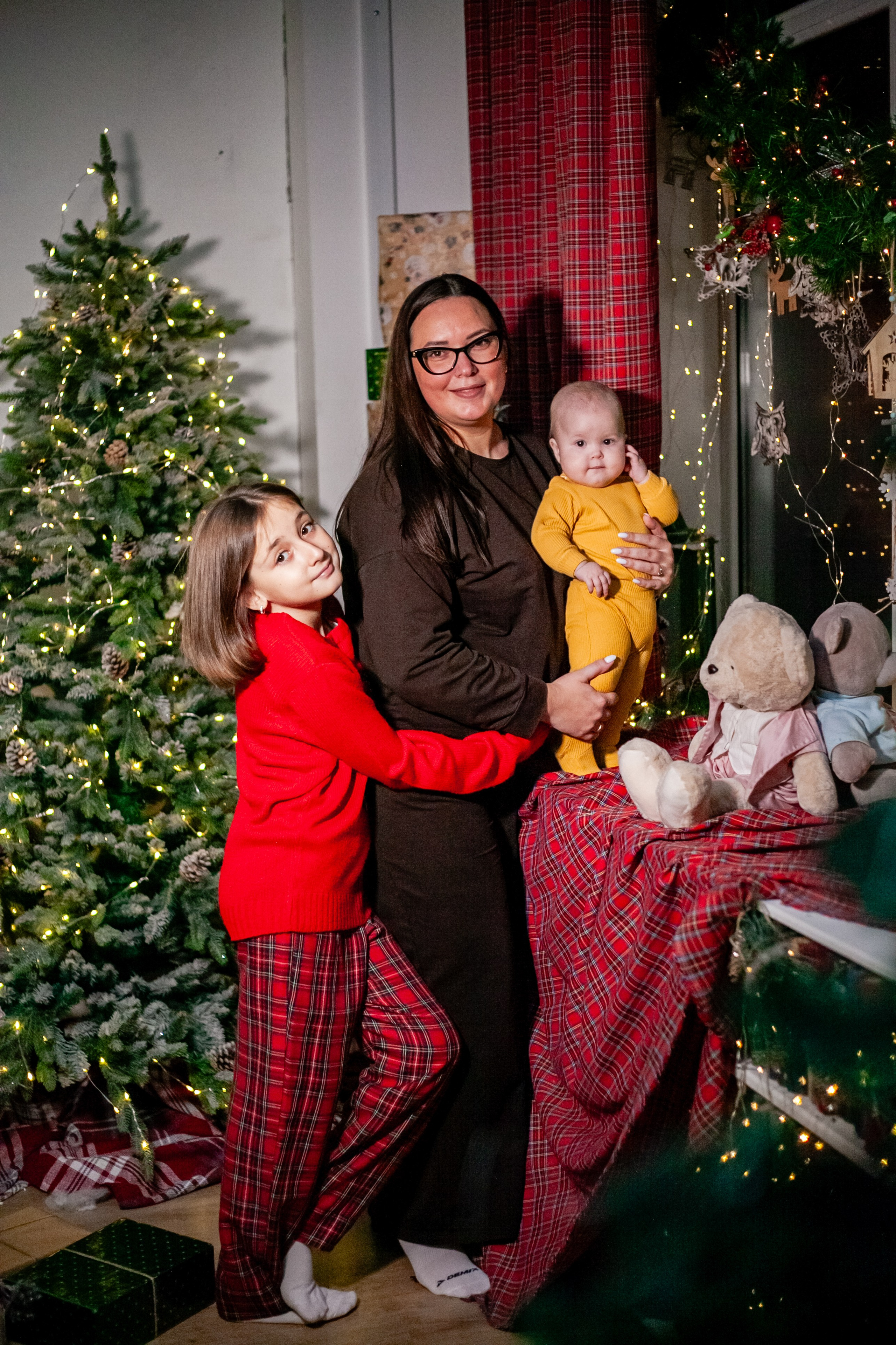 Ульяна и ее семья новый год 2024. Свадебный и семейный фотограф в Армавире