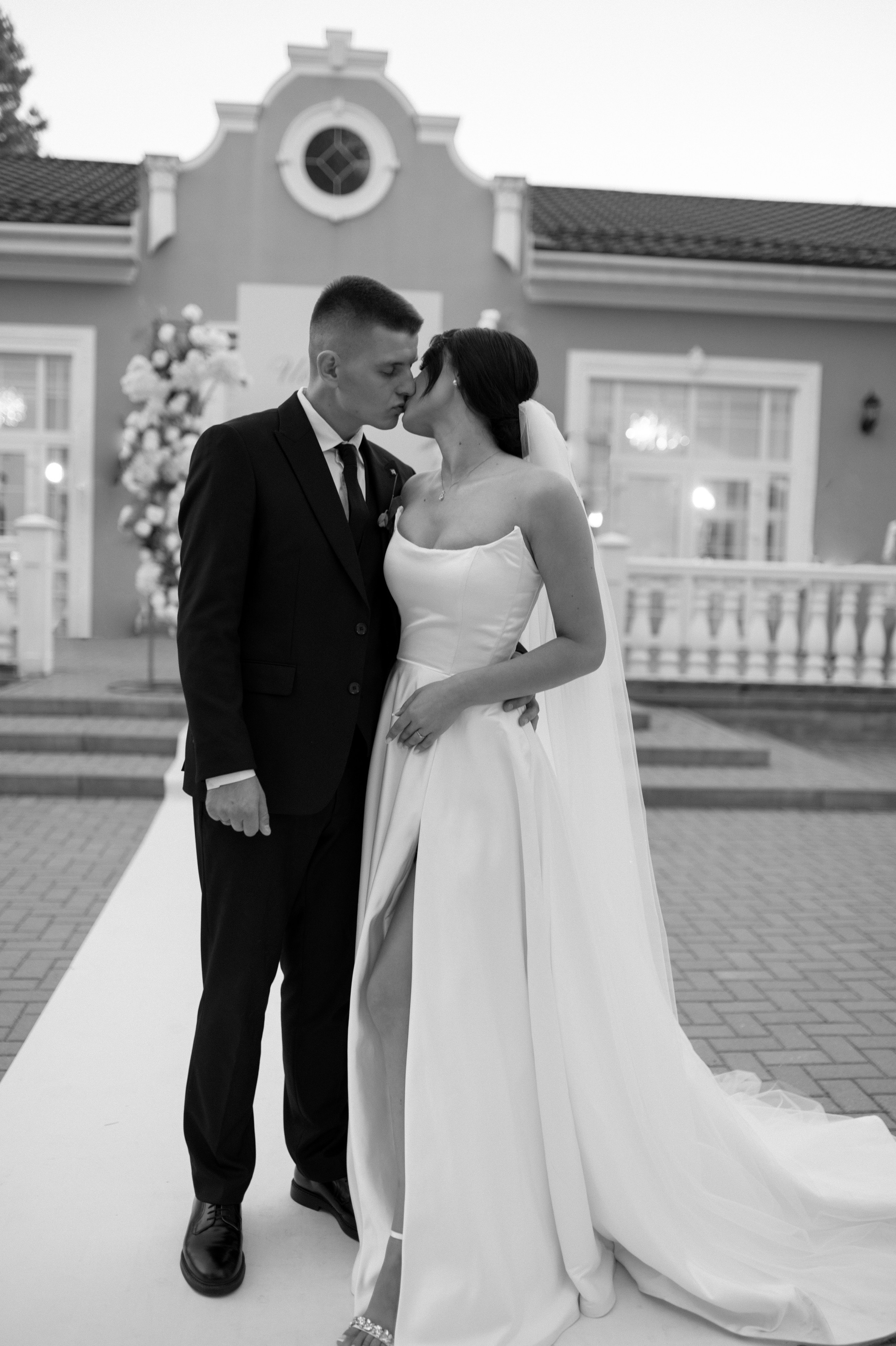 So much. Свадебный фотограф Минск