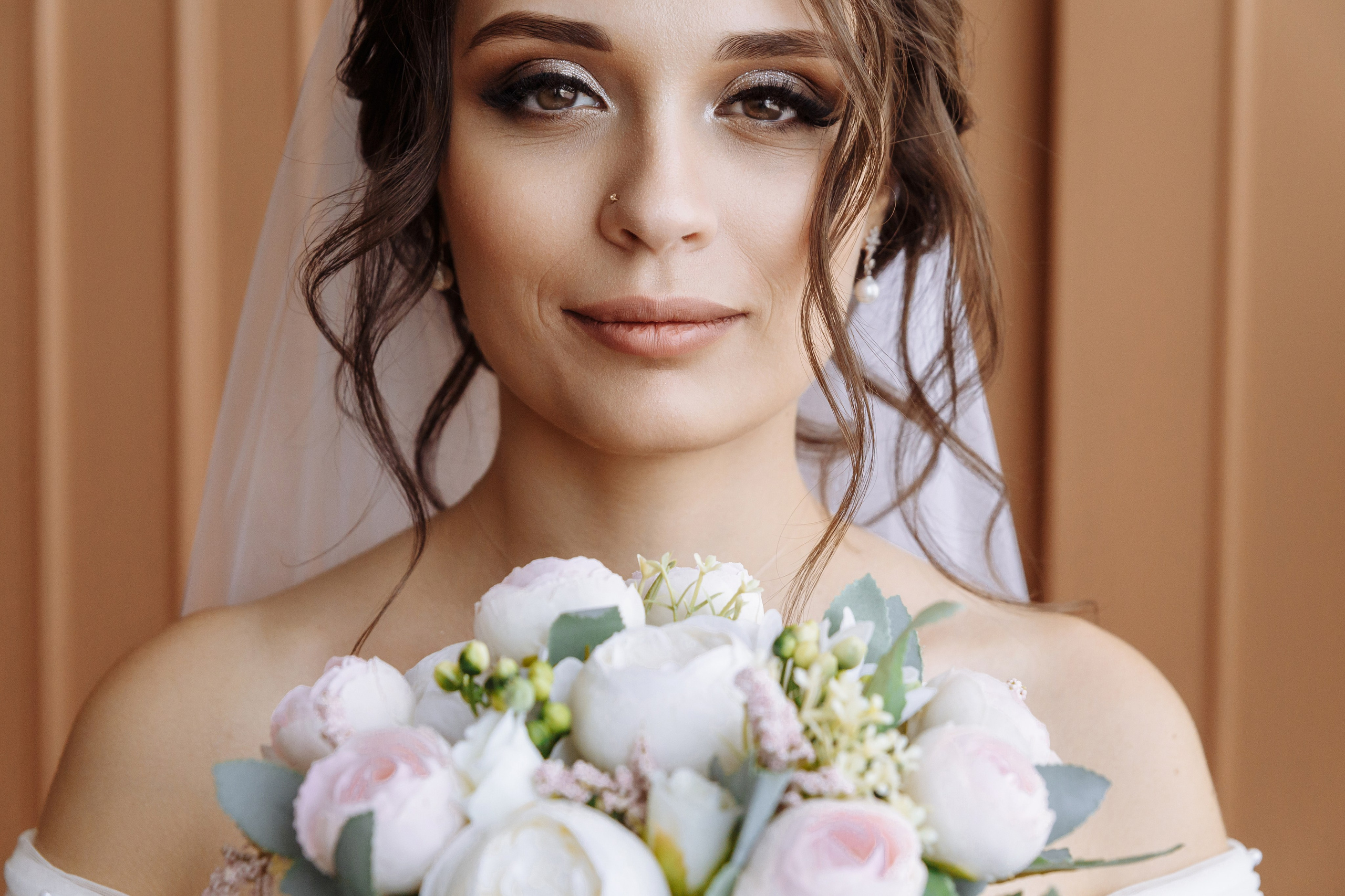 Павел, Мария — фотографии в студии и парке. Событийный фотограф Максим Бескоровайновнов