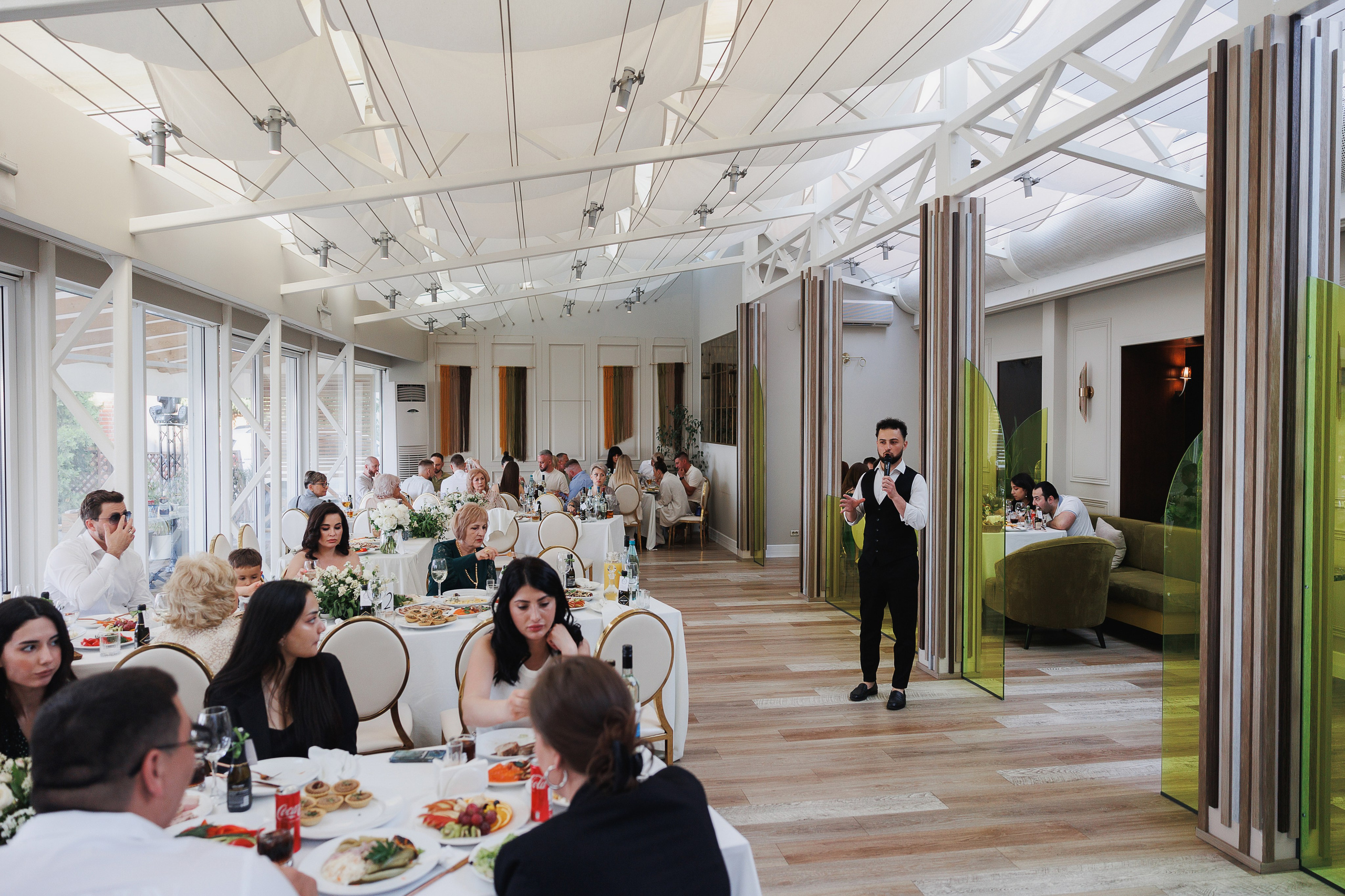 Ведущий Самсон Сахаров