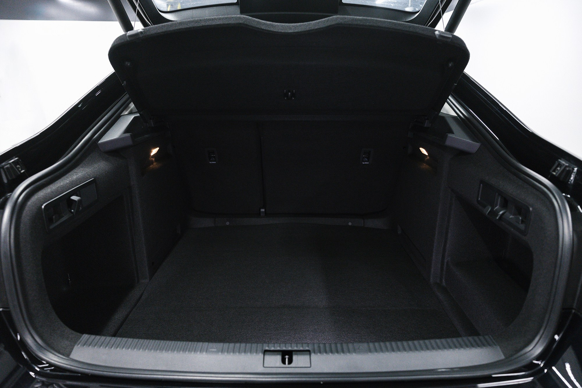 SKODA SUPERB  1.4 TSI DSG (150 л. с.). Автосалон «Х-Авто»