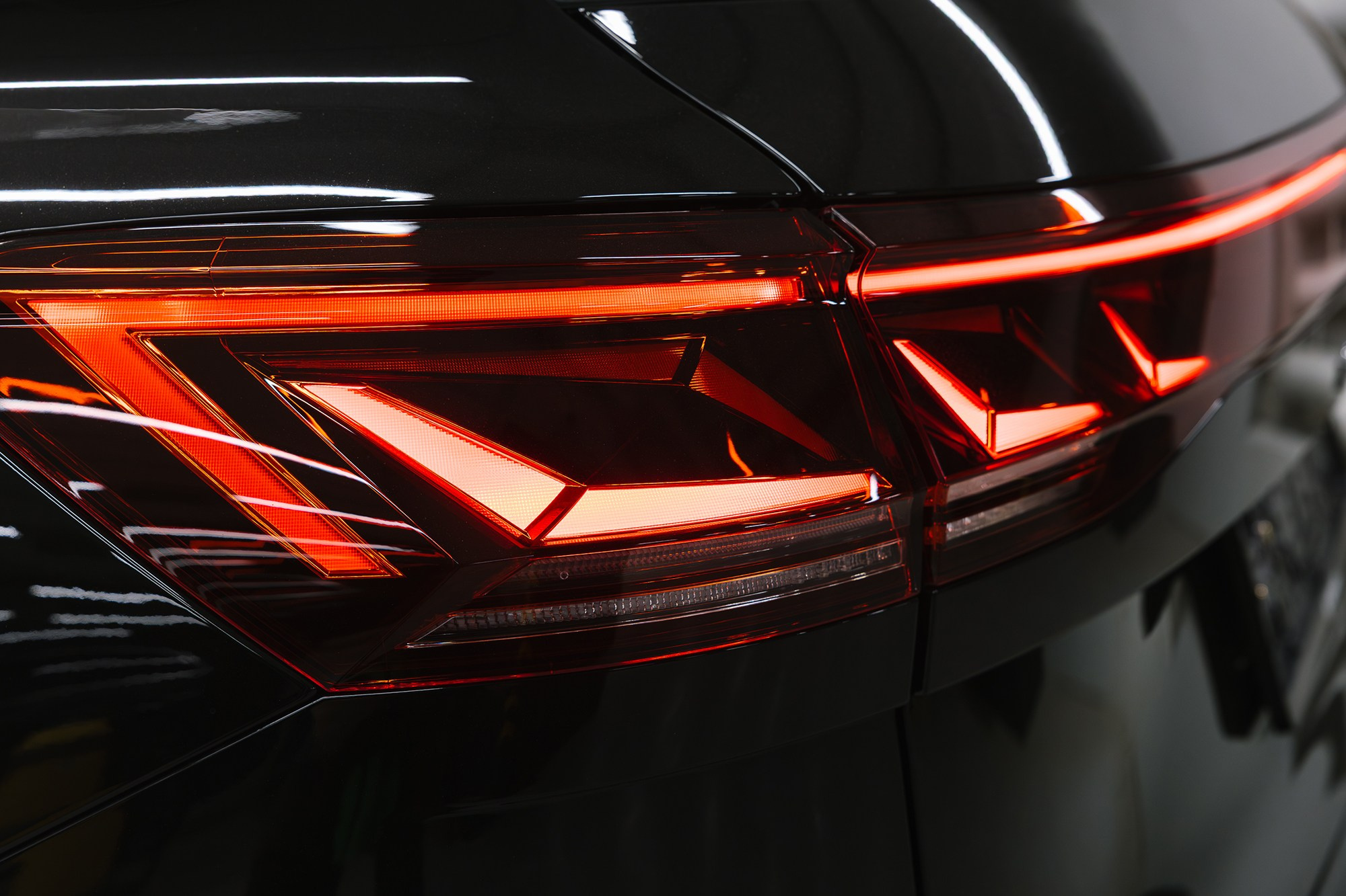 Volkswagen Touareg R-Line 3.0 TDI AT (286 л. с.) 2025. Автосалон «Х-Авто»