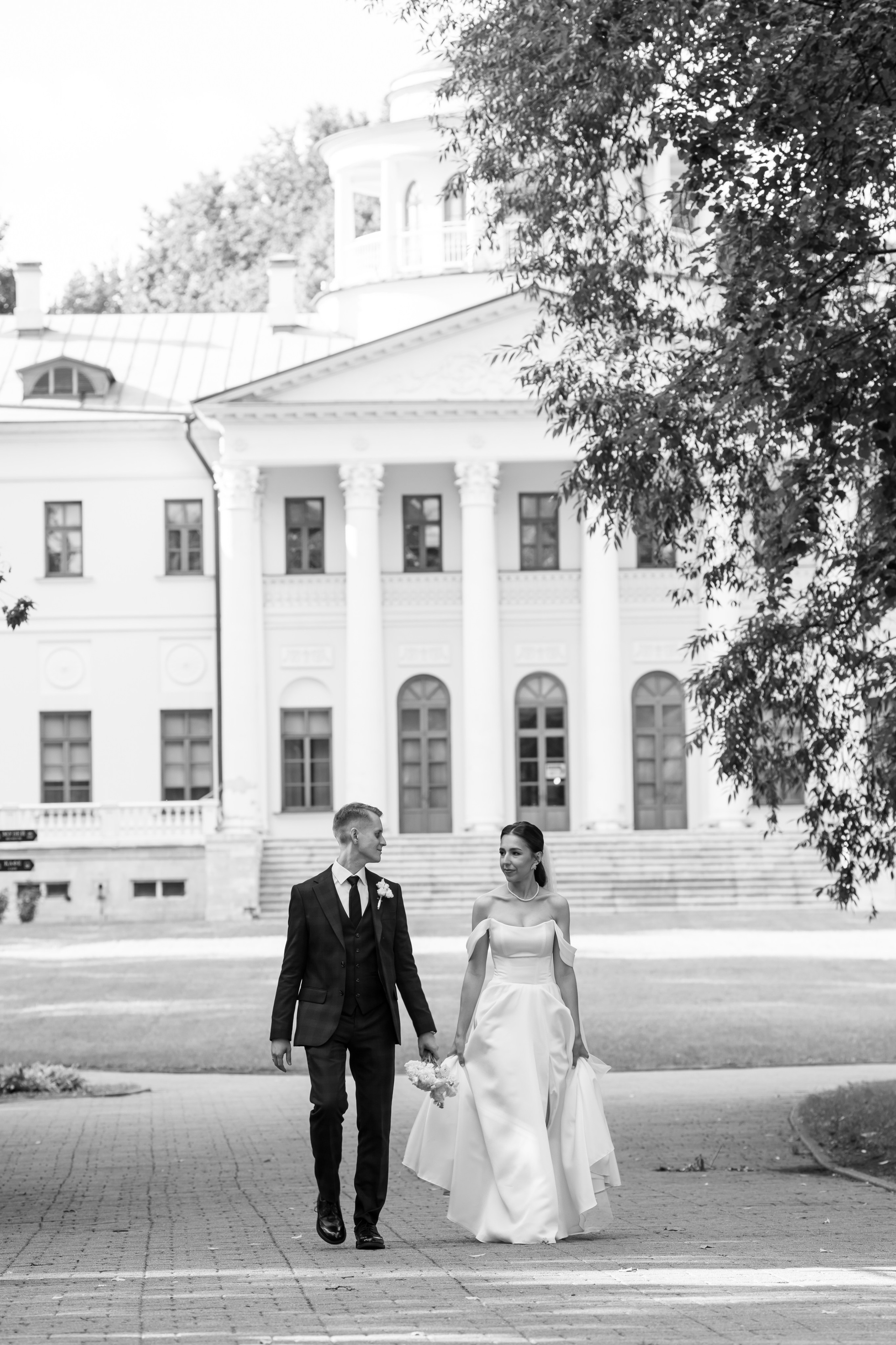 Регистрация в отеле Fish Point, ЗАГС Бутово, прогулка в Остафьево. Свадебный и репортажный фотограф (Москва, Королев и другие)