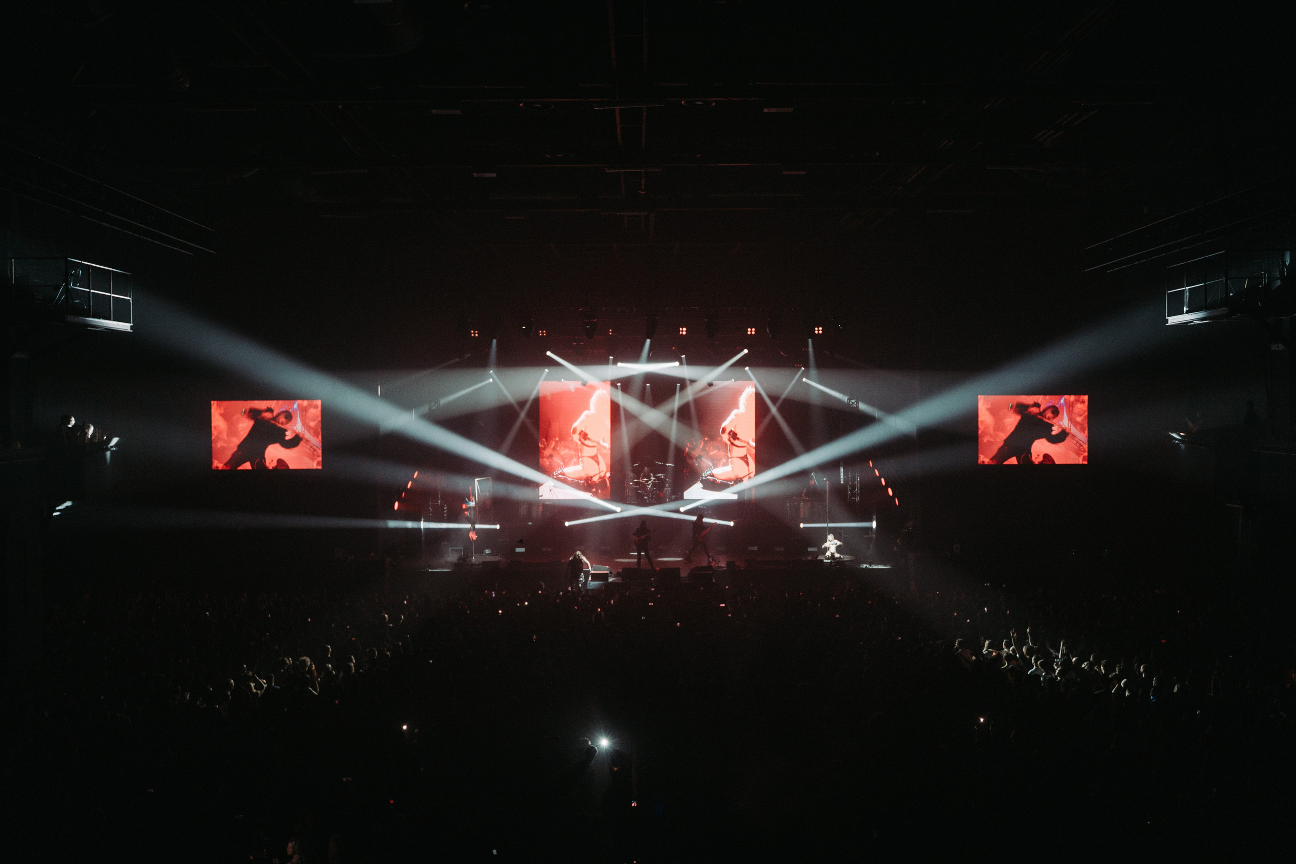 NEVERLOVE. Игорь Богатов — фотограф