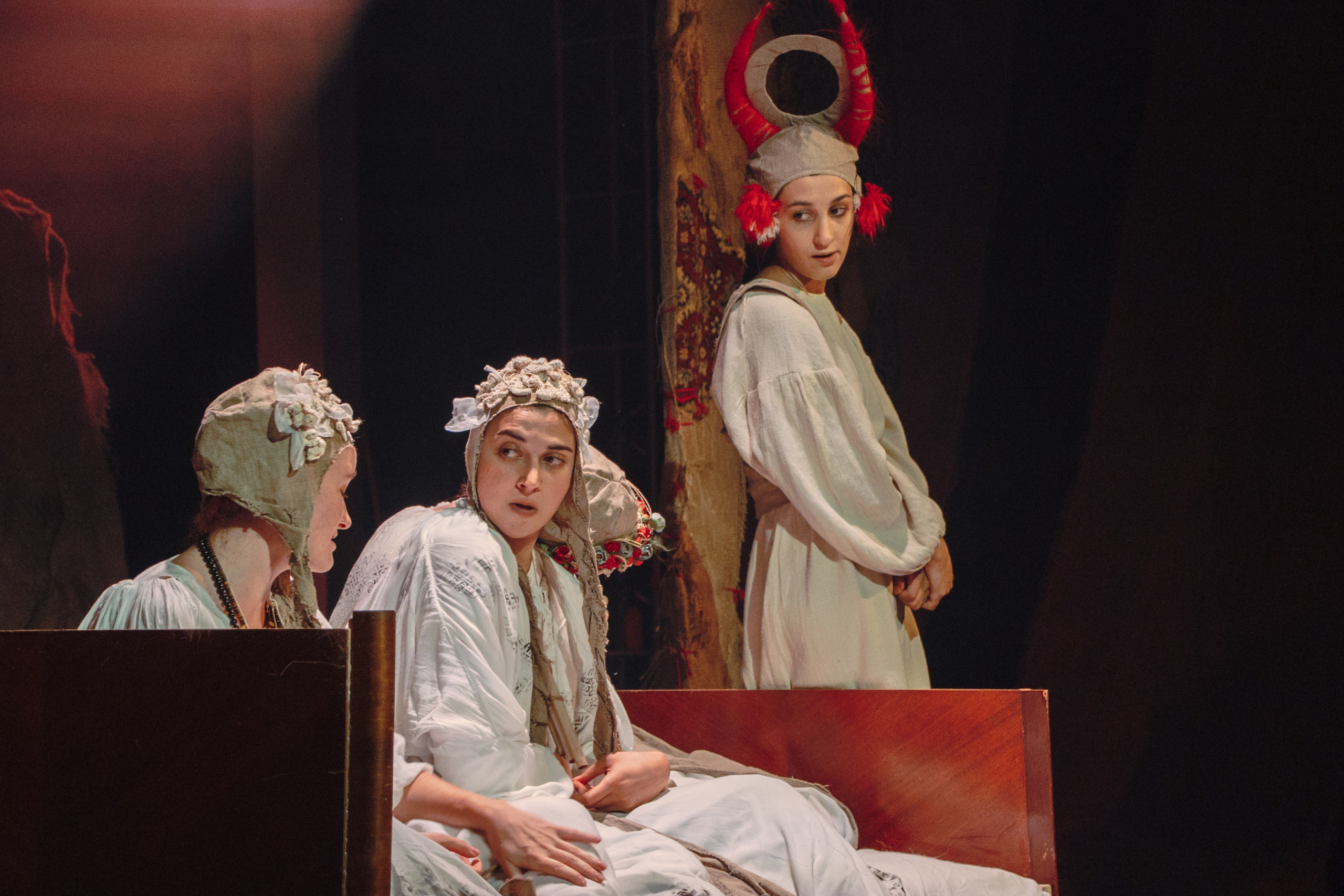 «П.О.Л.Е.» ӨЙ ТЕАТР. Екатерина Жабская Фотограф Видеограф Контент-мейкер Москва