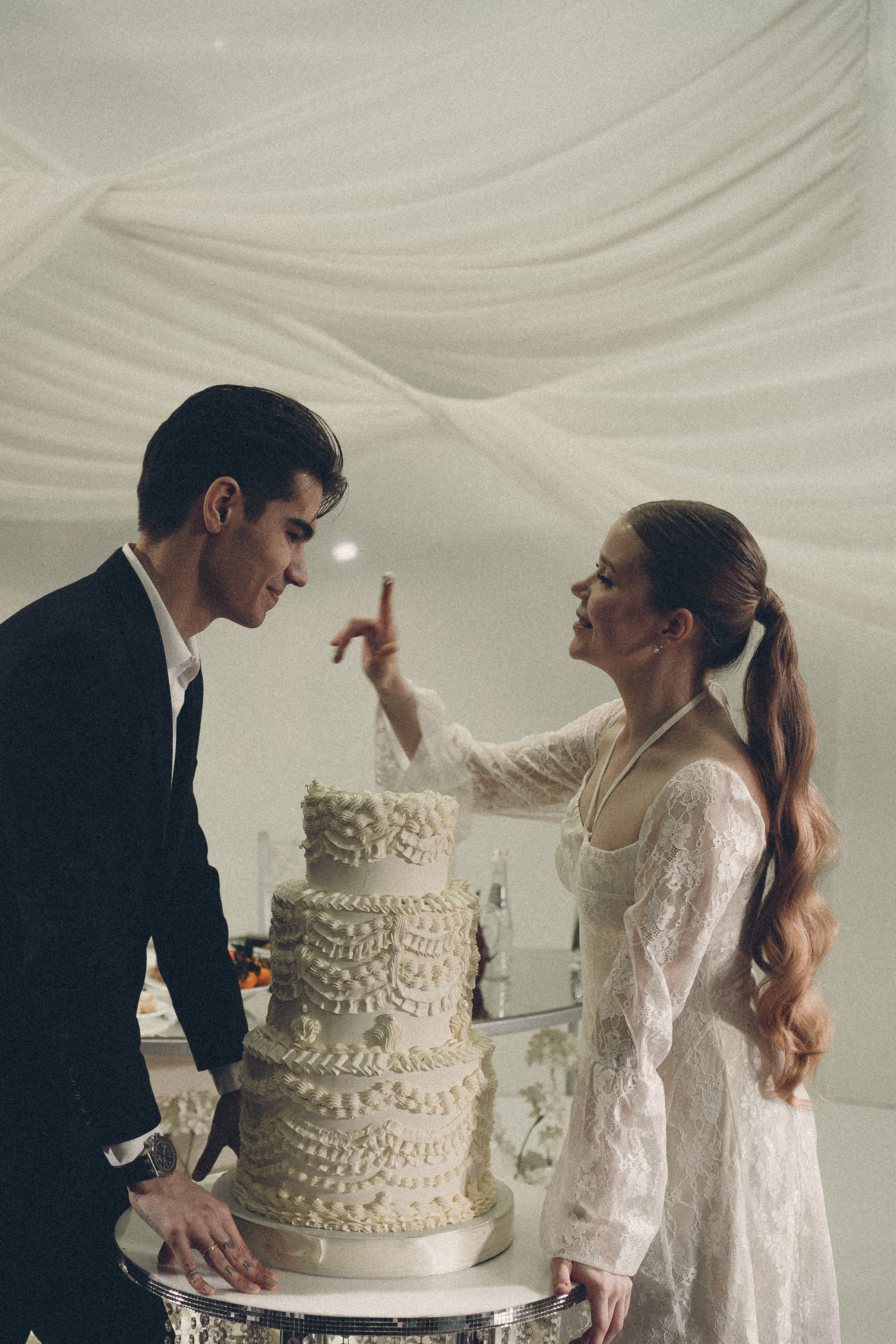 СВАДЕБНАЯ СЬЕМКА В ОТЕЛЕ В СИБИРИ. Профессиональный фотограф, Санкт-Петербург — Виктория Богомолова