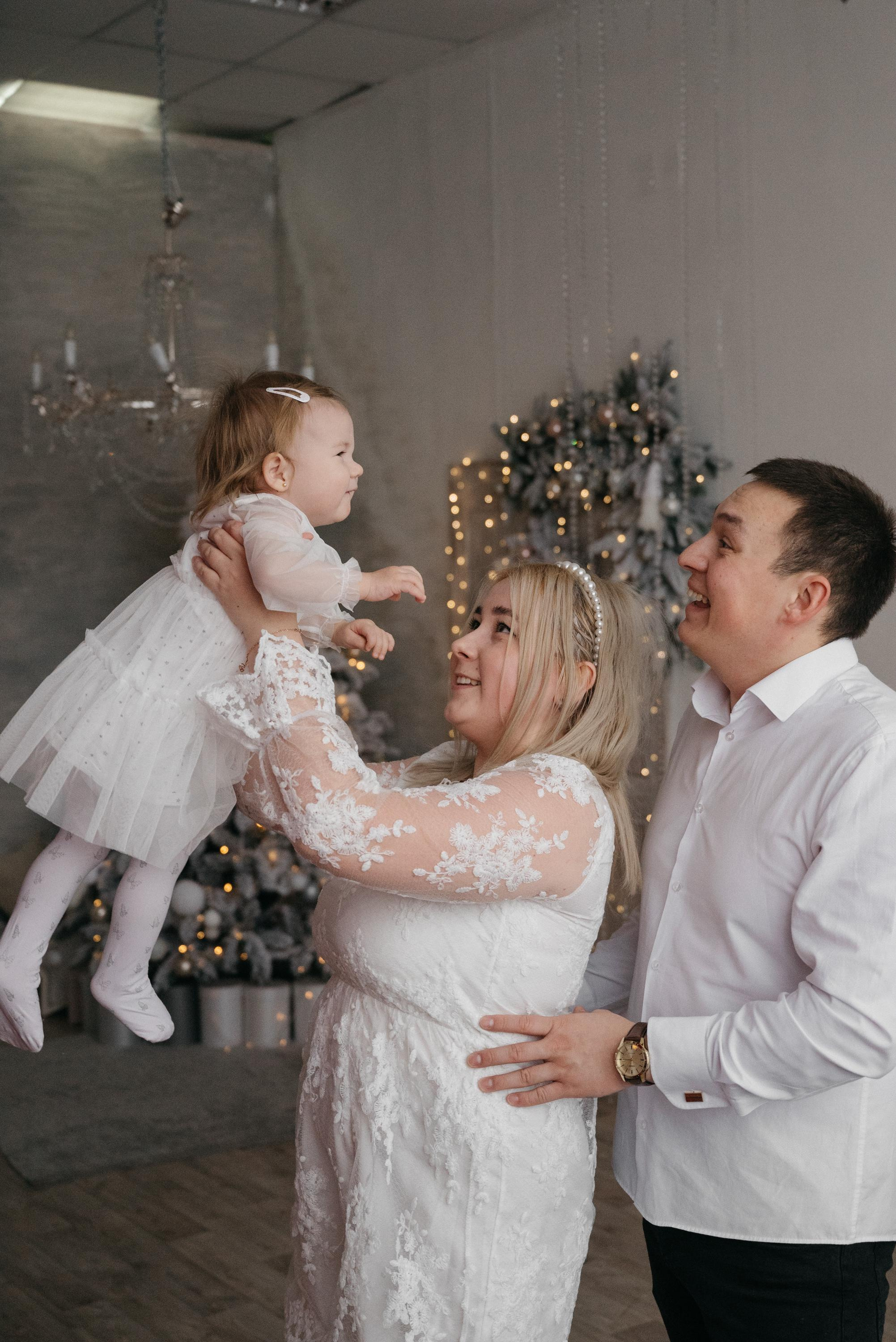Новогодняя семейная фотосессия в студии Локо. Свадебный фотограф Ижевск Петр Шишков
