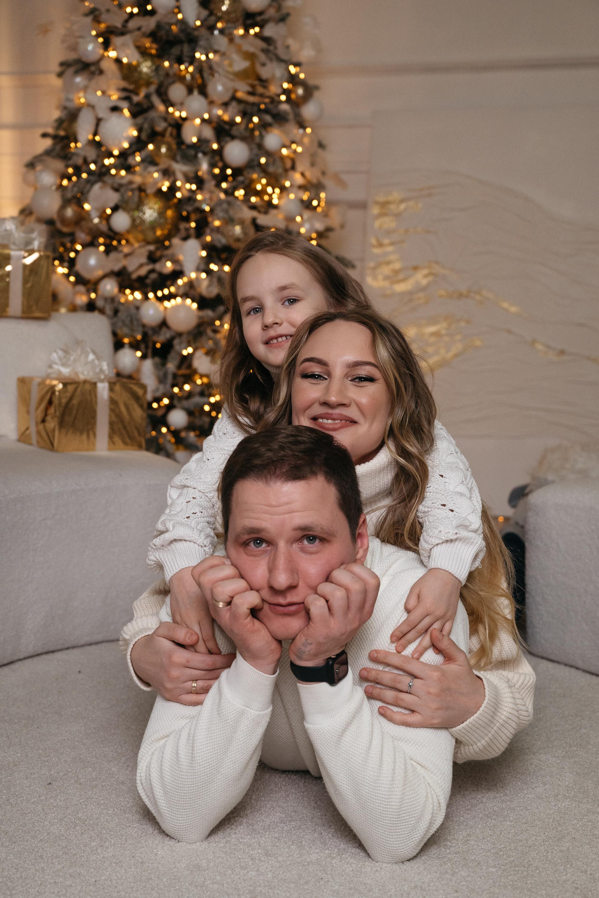 Семейная новогодняя фотосессия в EL Leon. Свадебный фотограф Ижевск Петр Шишков