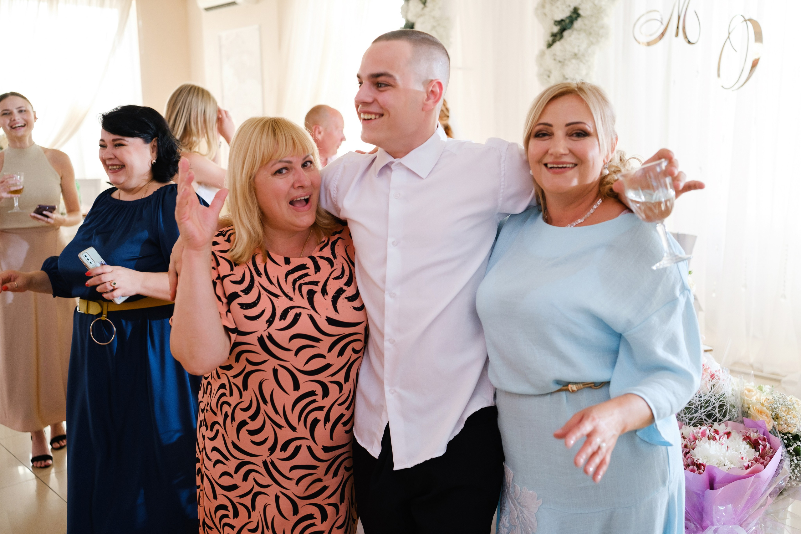 Максим и Ольга. Свадебный фотограф | репортаж | праздники | крещение