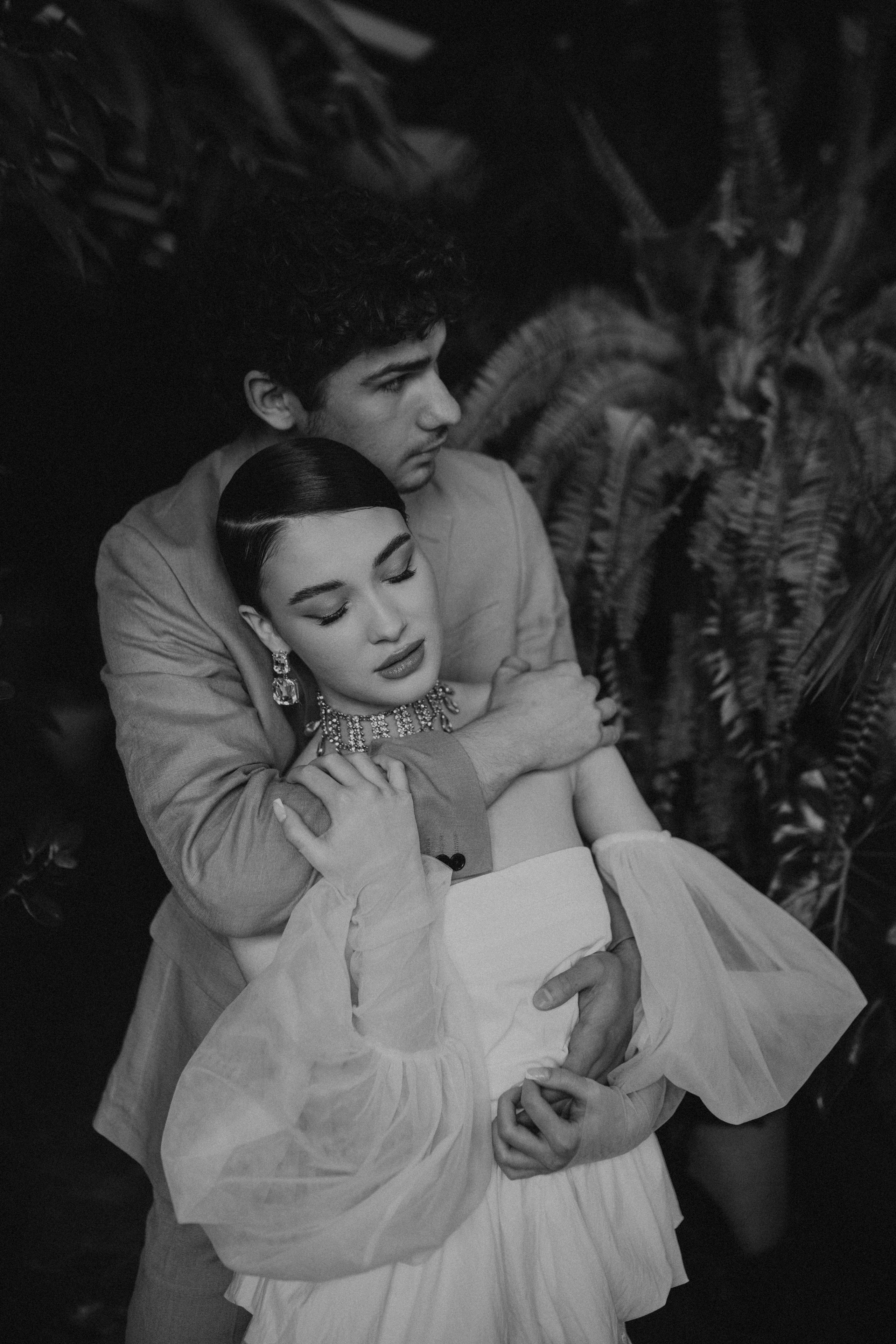 Свадебная история в оранжерее