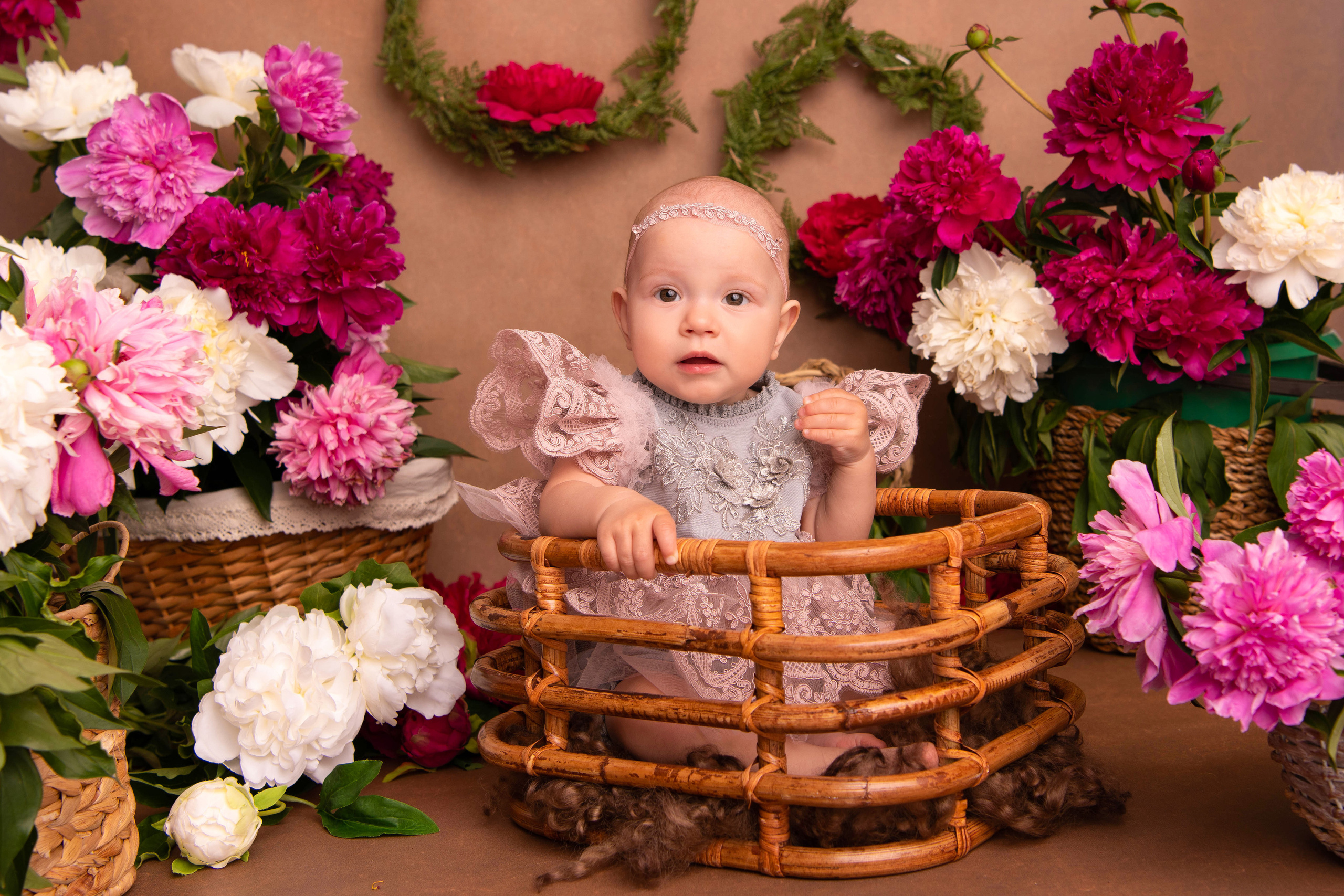 Пионы. Мирослава 8,5 м. Семейный и детский фотограф в Красноярске Мила Черкасова