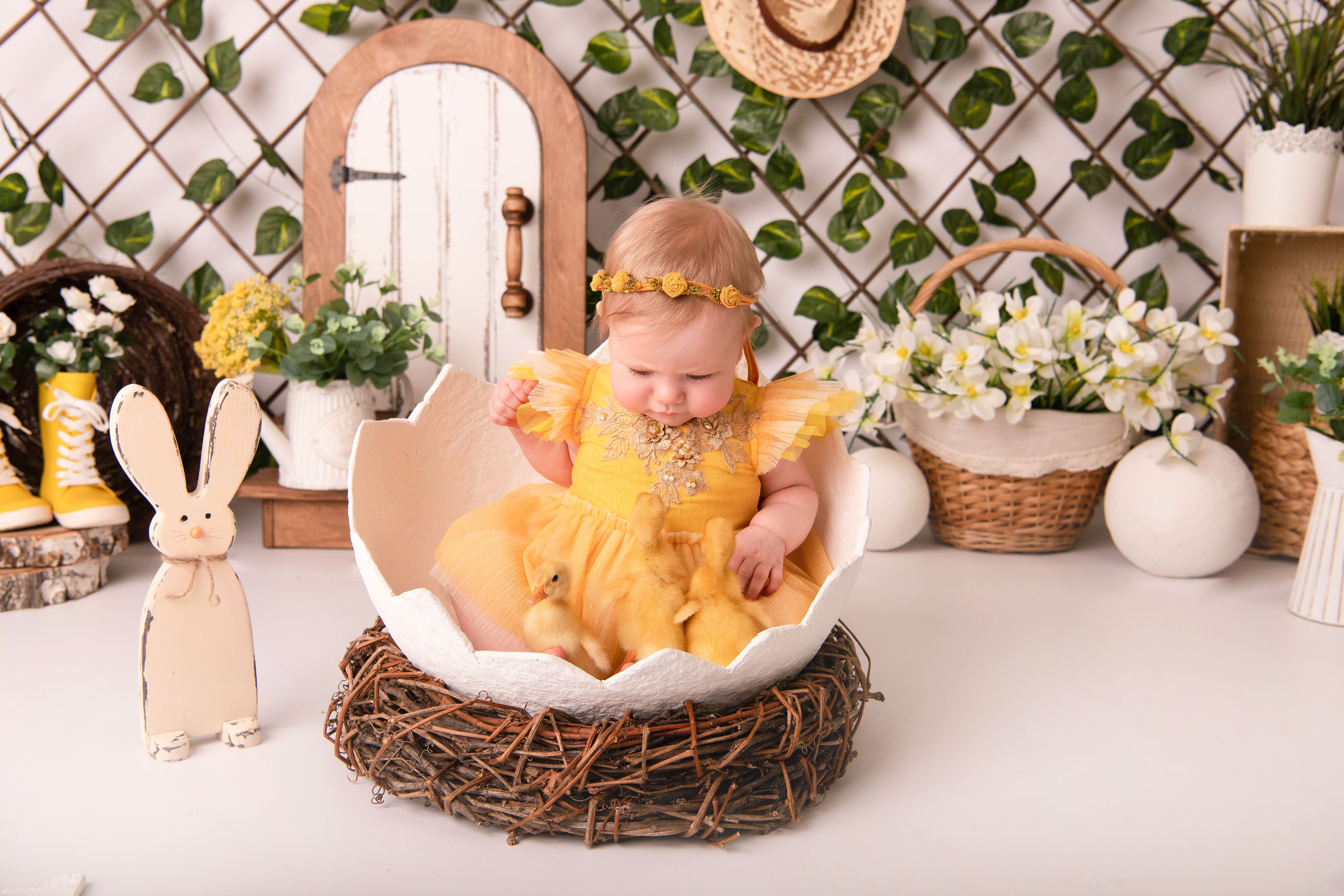 Пасха. Виктория 3г и Оливия 7 м. Семейный и детский фотограф в Красноярске Мила Черкасова