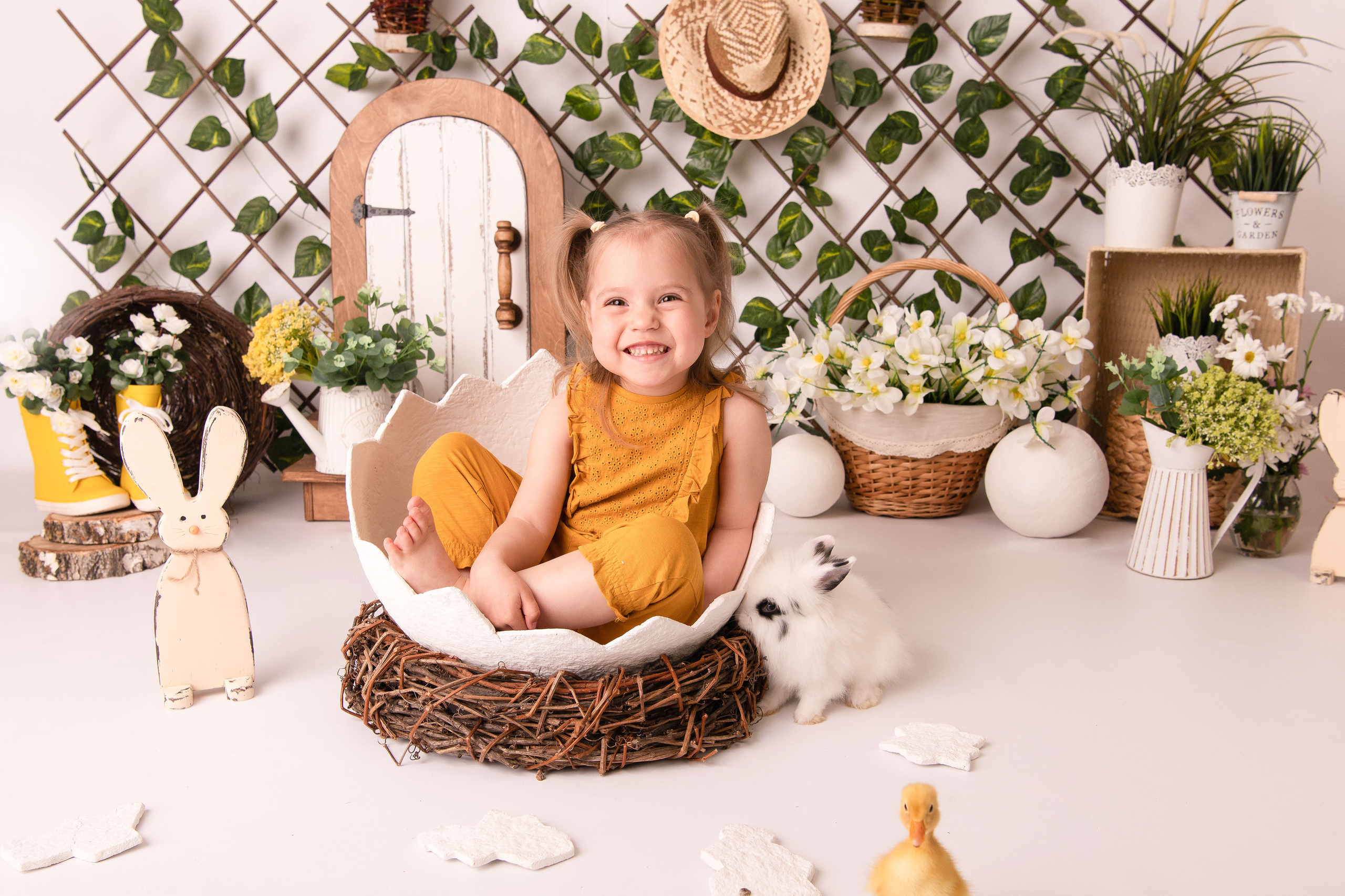 Пасха. Виктория 3г и Оливия 7 м. Семейный и детский фотограф в Красноярске Мила Черкасова