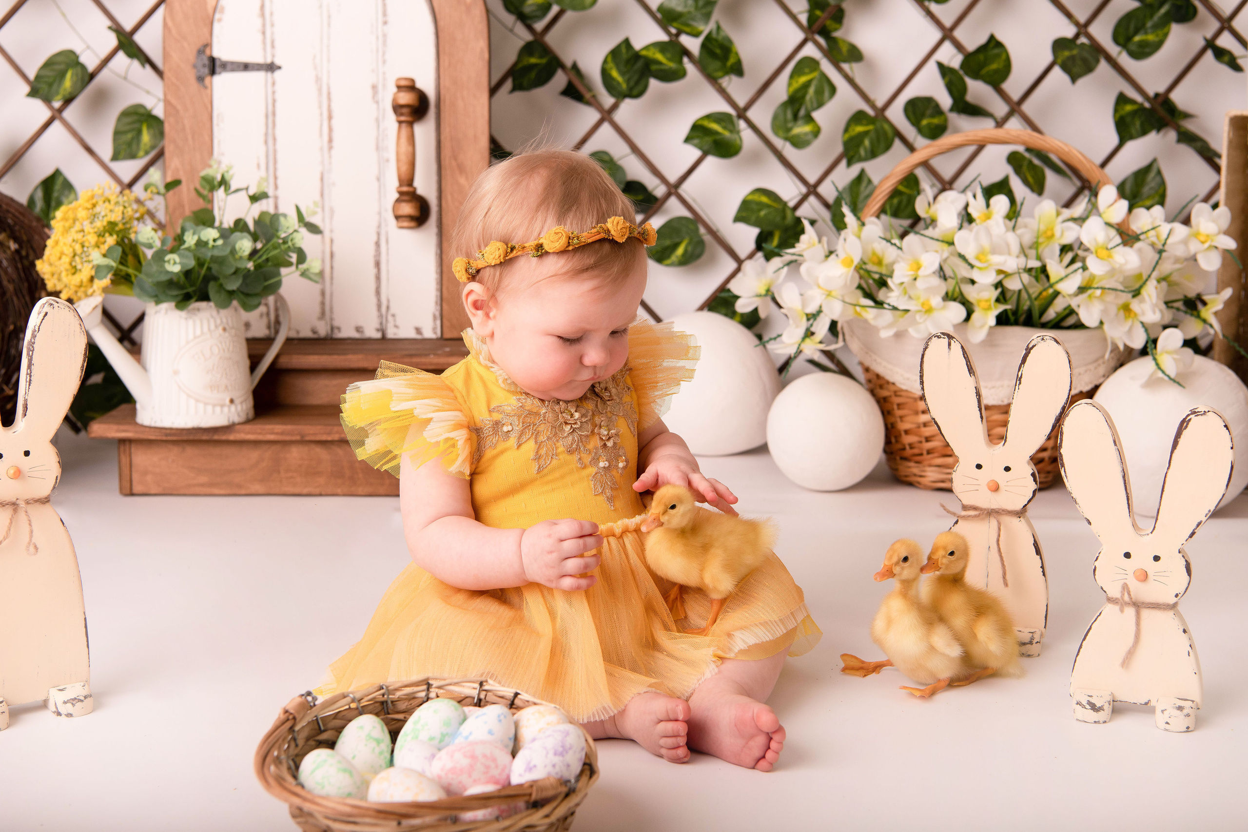 Пасха. Виктория 3г и Оливия 7 м. Семейный и детский фотограф в Красноярске Мила Черкасова