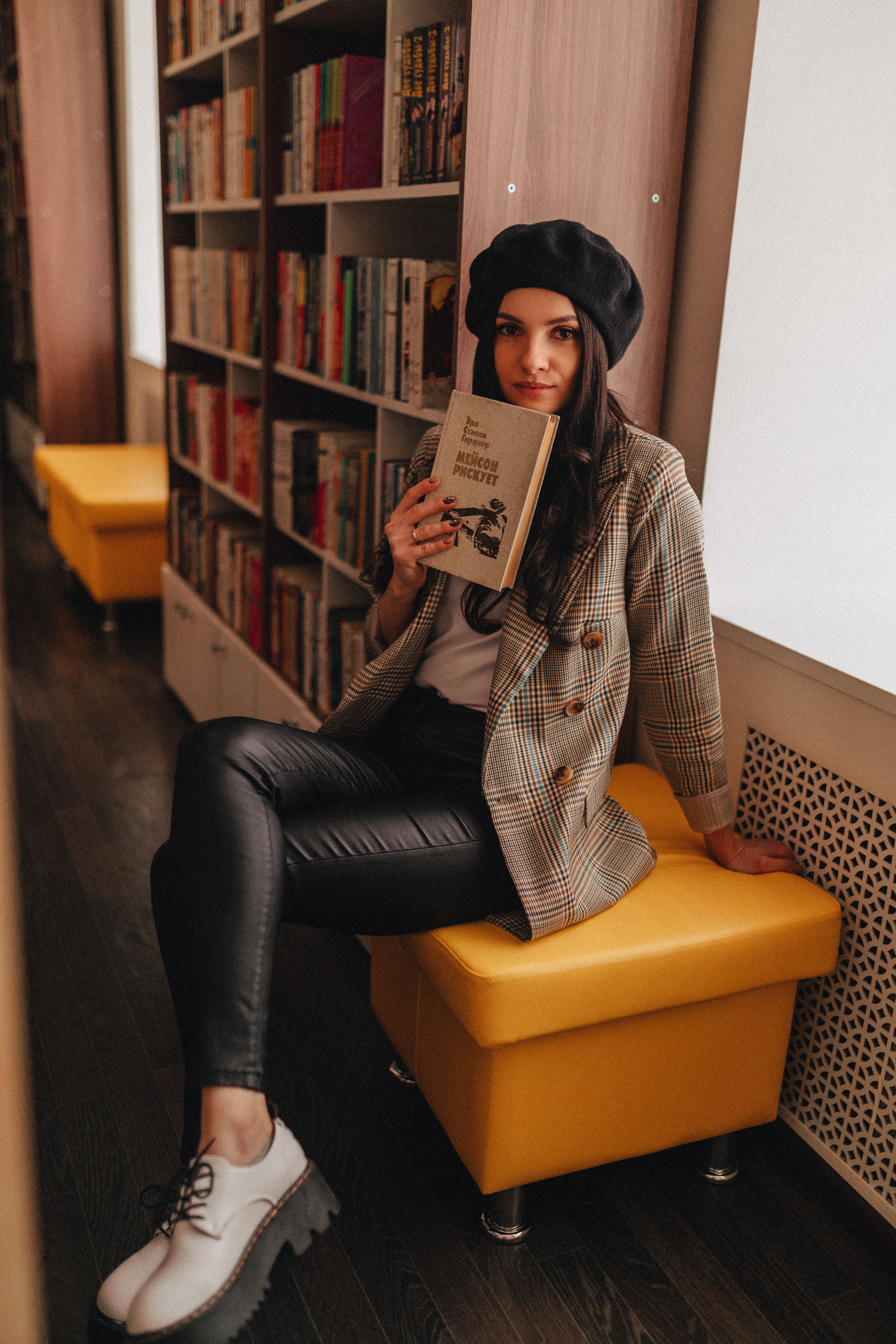 Татьяна | Съёмка в библиотеке. Фотограф Карина Шмулёва. Воронеж и область