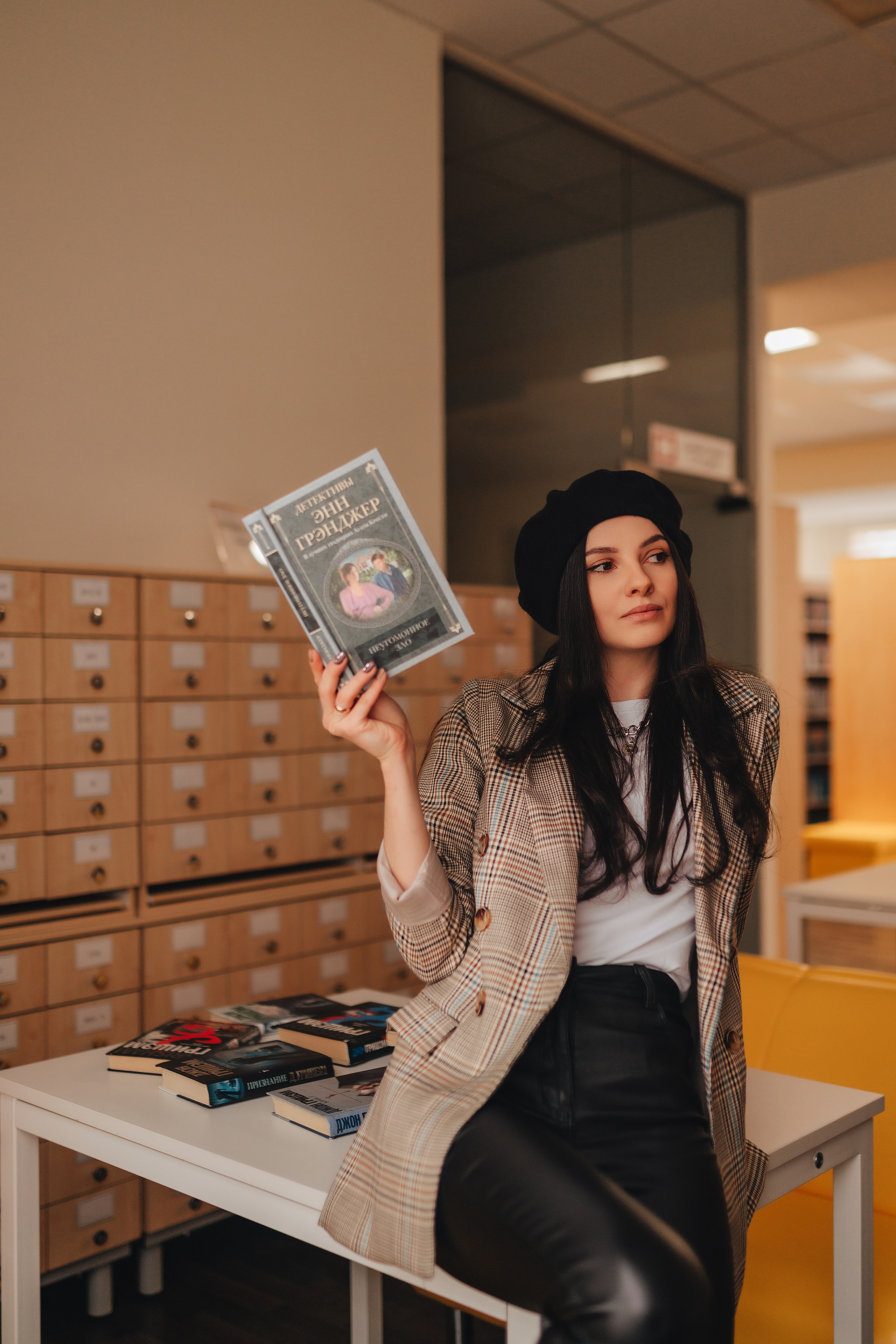 Татьяна | Съёмка в библиотеке. Фотограф Карина Шмулёва. Воронеж и область