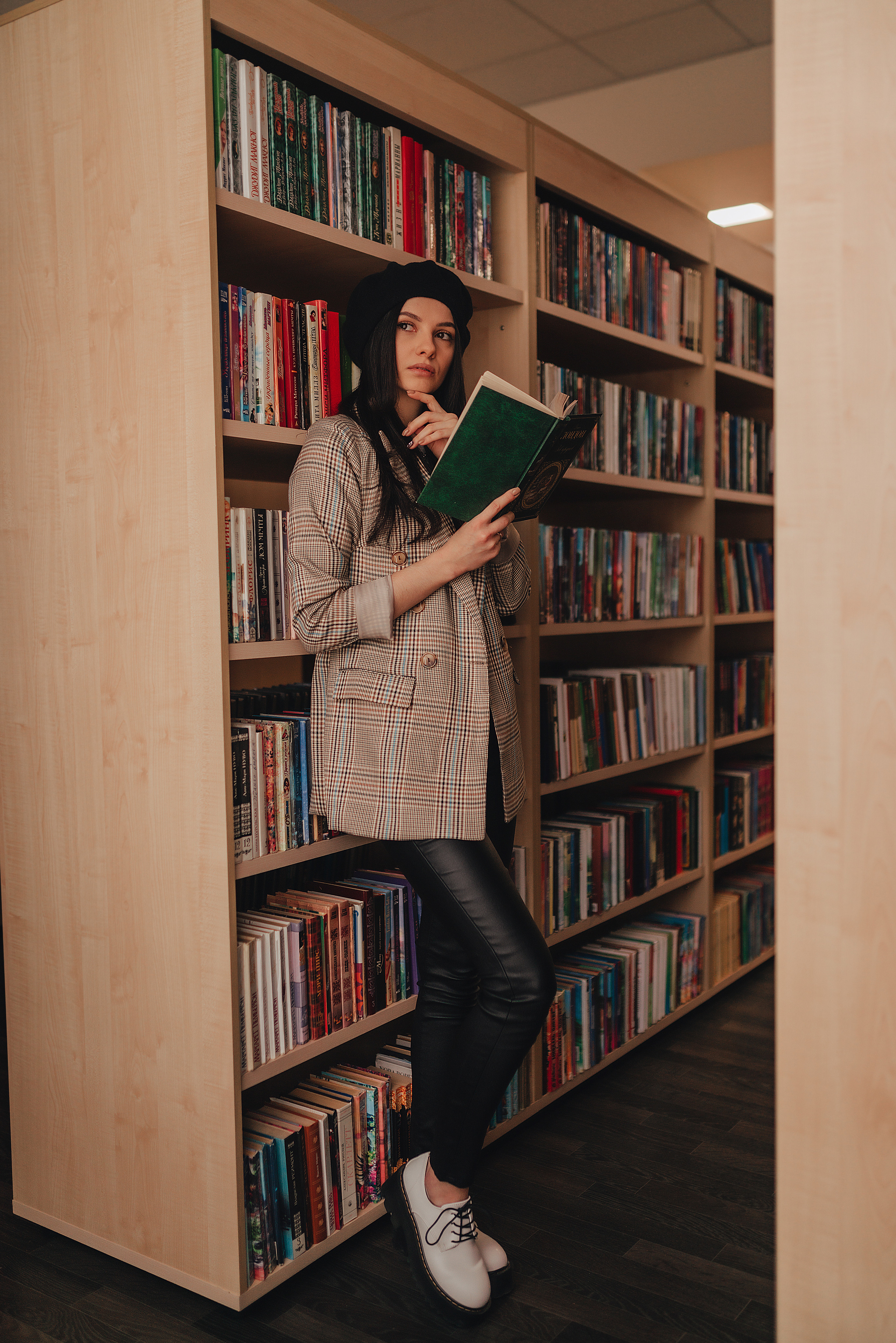 Татьяна | Съёмка в библиотеке. Фотограф Карина Шмулёва. Воронеж и область