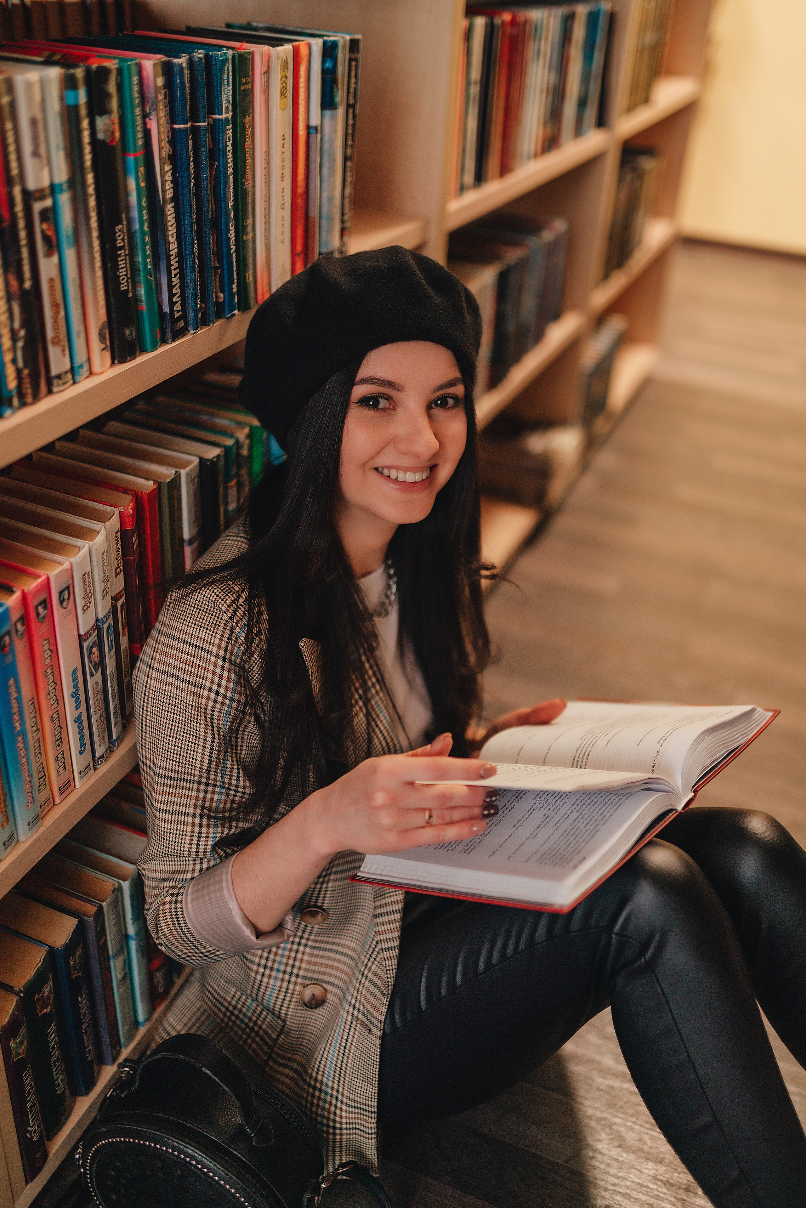 Татьяна | Съёмка в библиотеке. Фотограф Карина Шмулёва. Воронеж и область