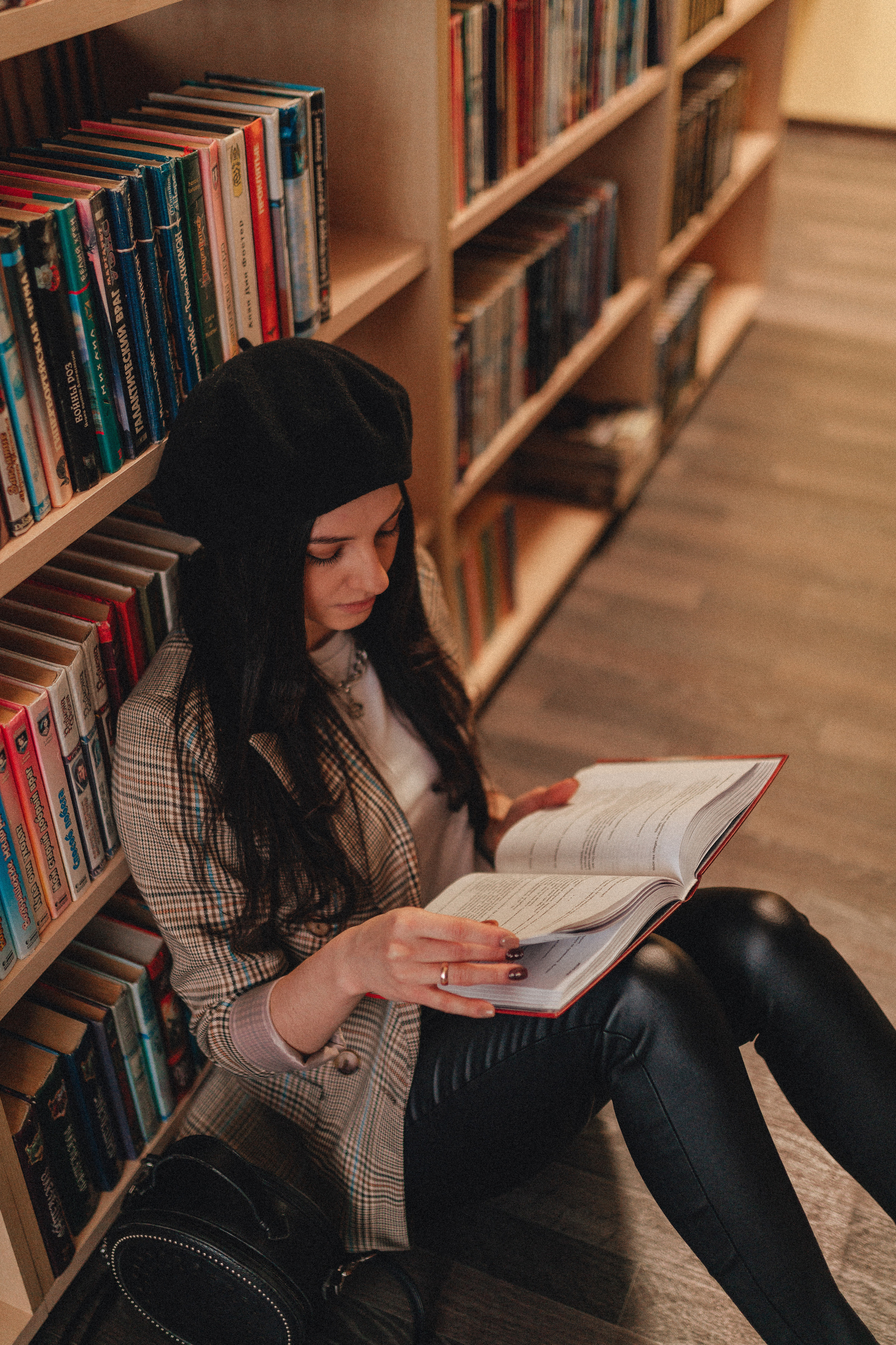 Татьяна | Съёмка в библиотеке. Фотограф Карина Шмулёва. Воронеж и область