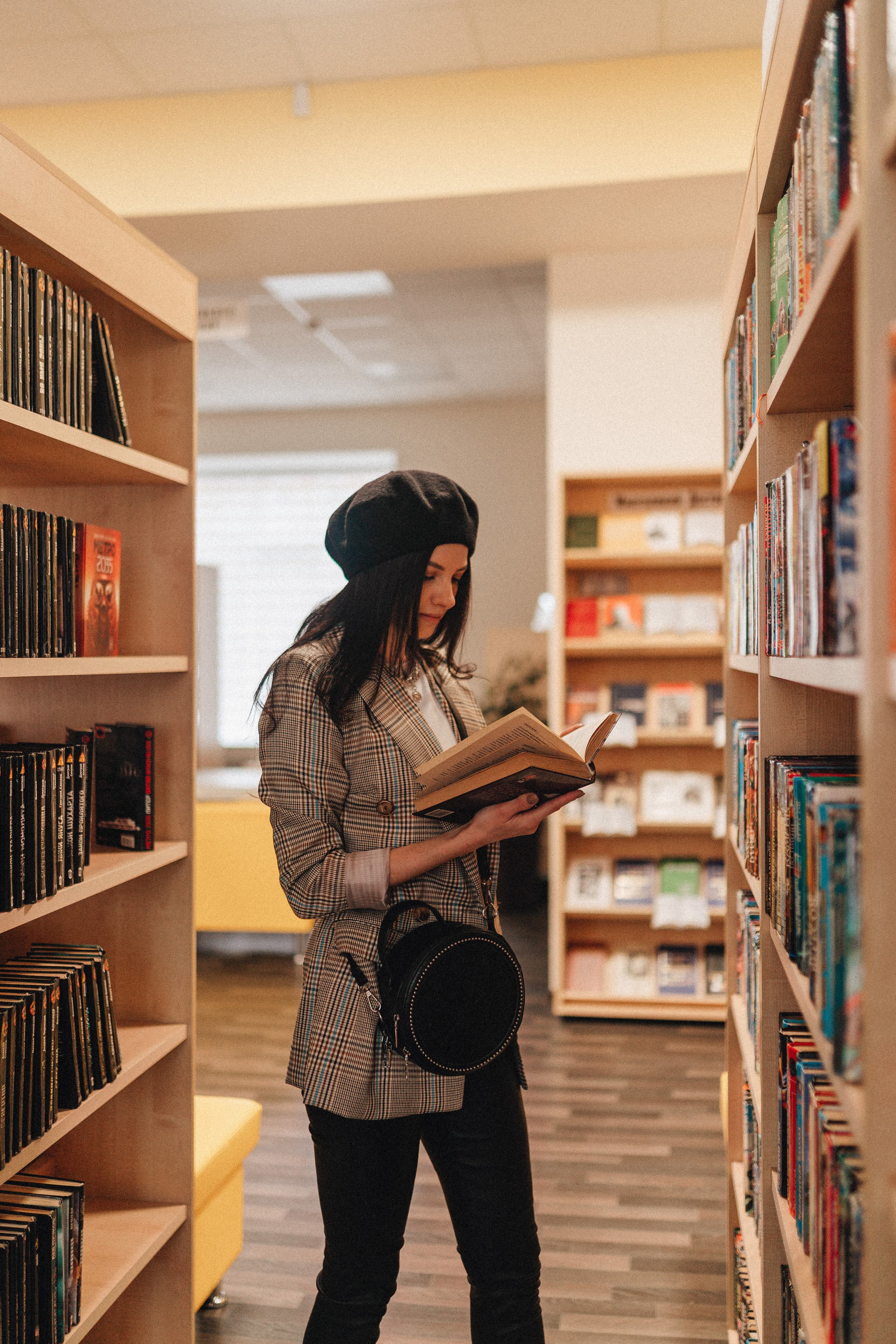 Татьяна | Съёмка в библиотеке. Фотограф Карина Шмулёва. Воронеж и область