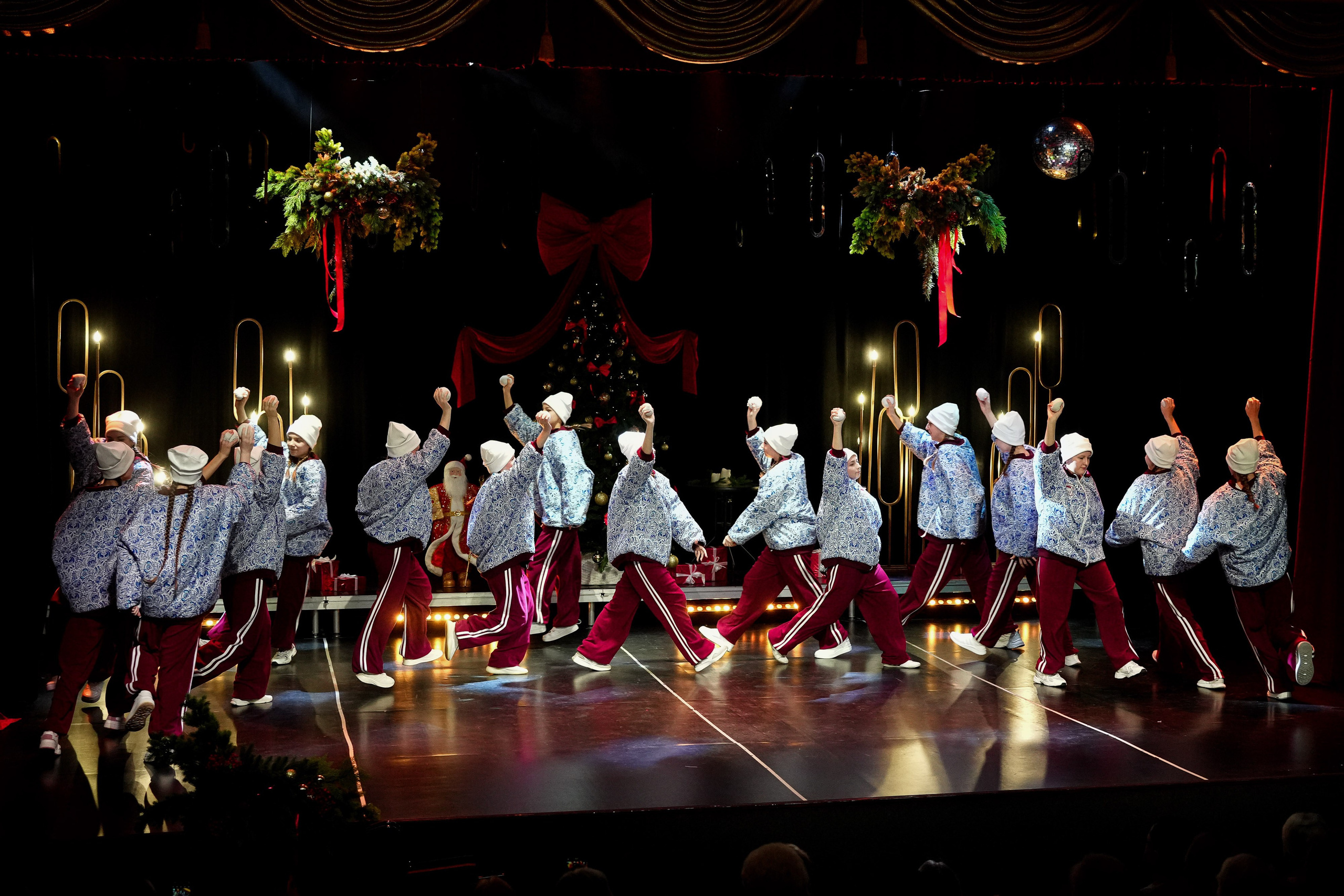 Новогодний концерт в Театре Ростова Великого. Репортажный фотограф Сергей Сажин г. Ярославль