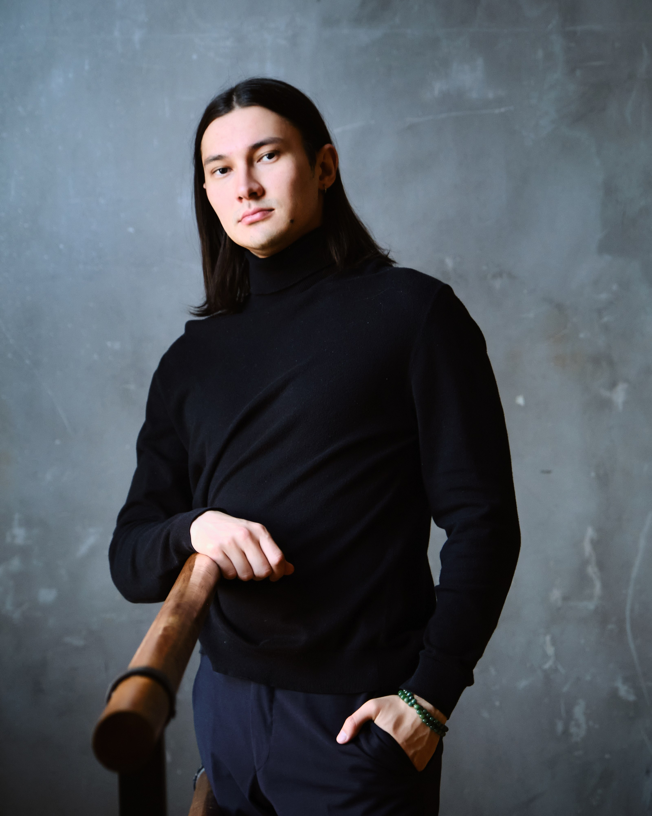 фотосессия для мужчины в студии в Москве 