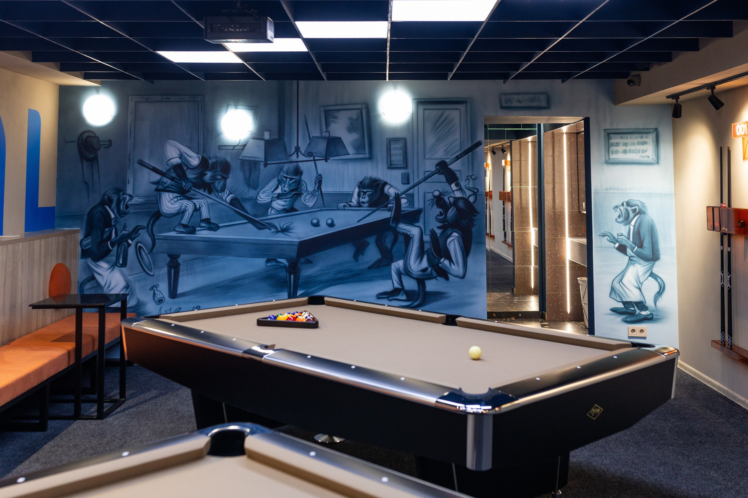 Pool & bar Central. Branding and Interiors