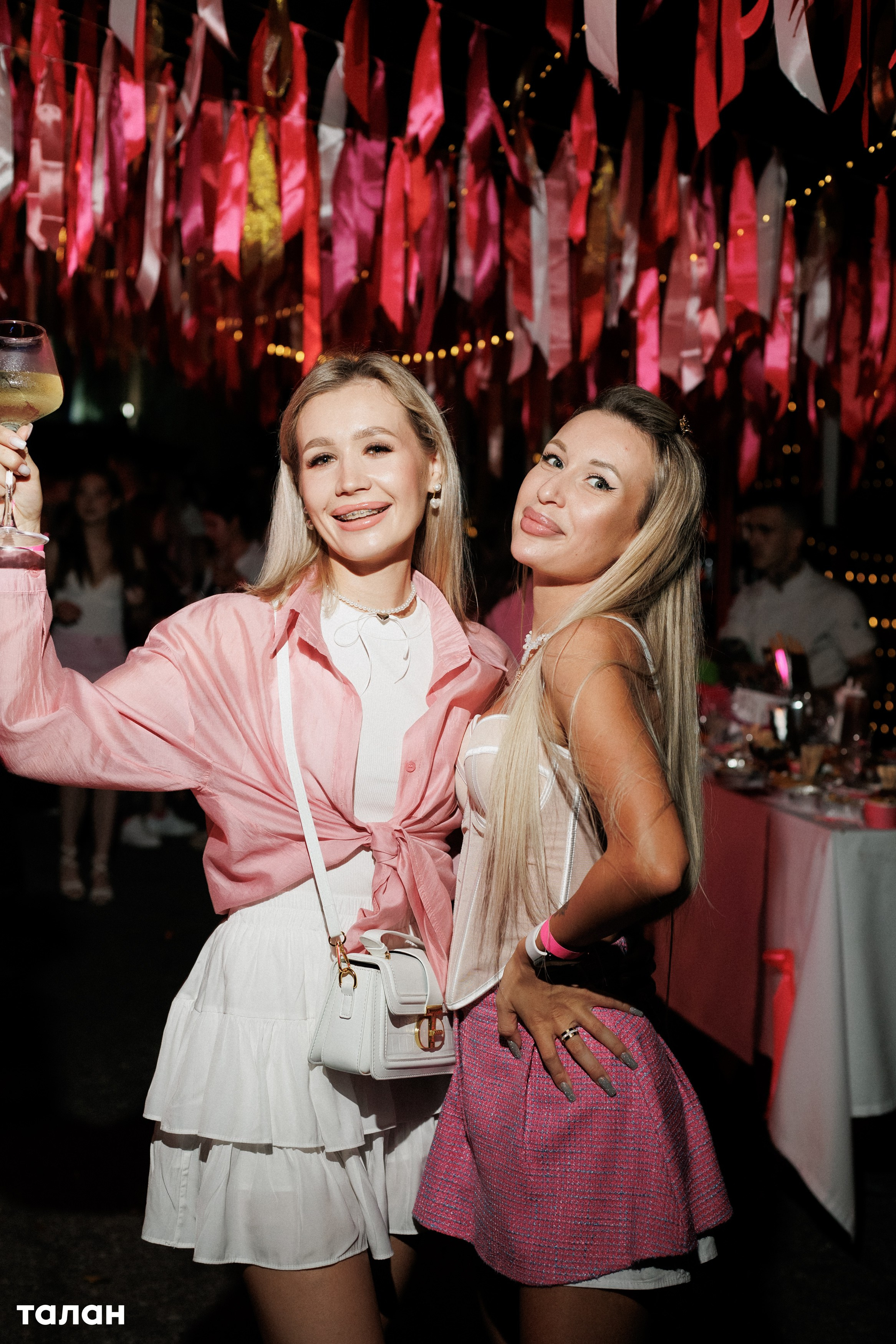 ВИНОТЕКА [бар+магаз] — BIRTHDAY PARTY. СВОИ. ФОТООТЧЕТЫ-СОБЫТИЯ-МЕСТА