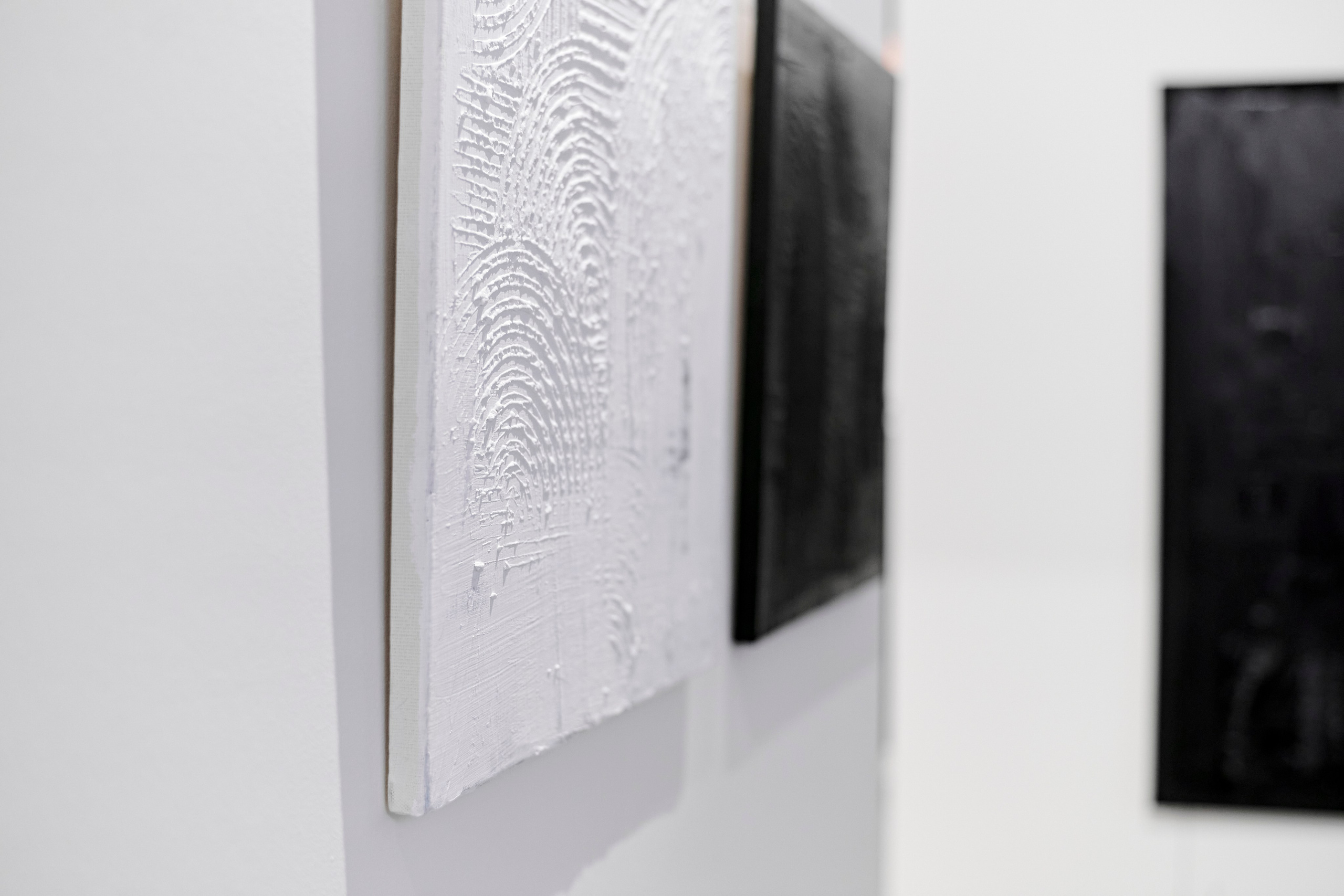 The Holst. Выставка Юлии Остапенко. Фотограф Постольник Дарья