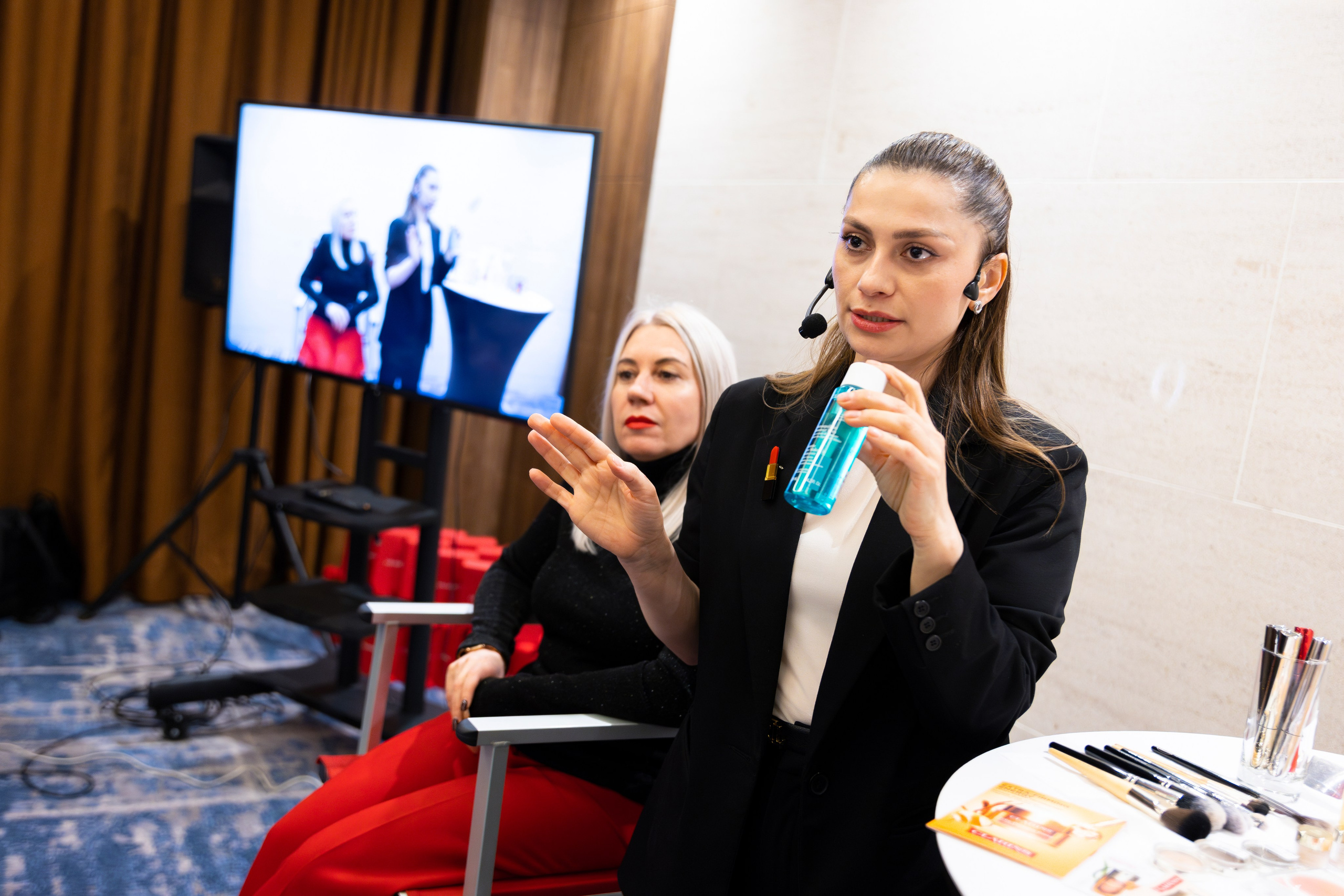 Мастер-класс от бренда Clarins. Олег Катакинов| Репортажный фотограф в городе у моря (Владивосток)