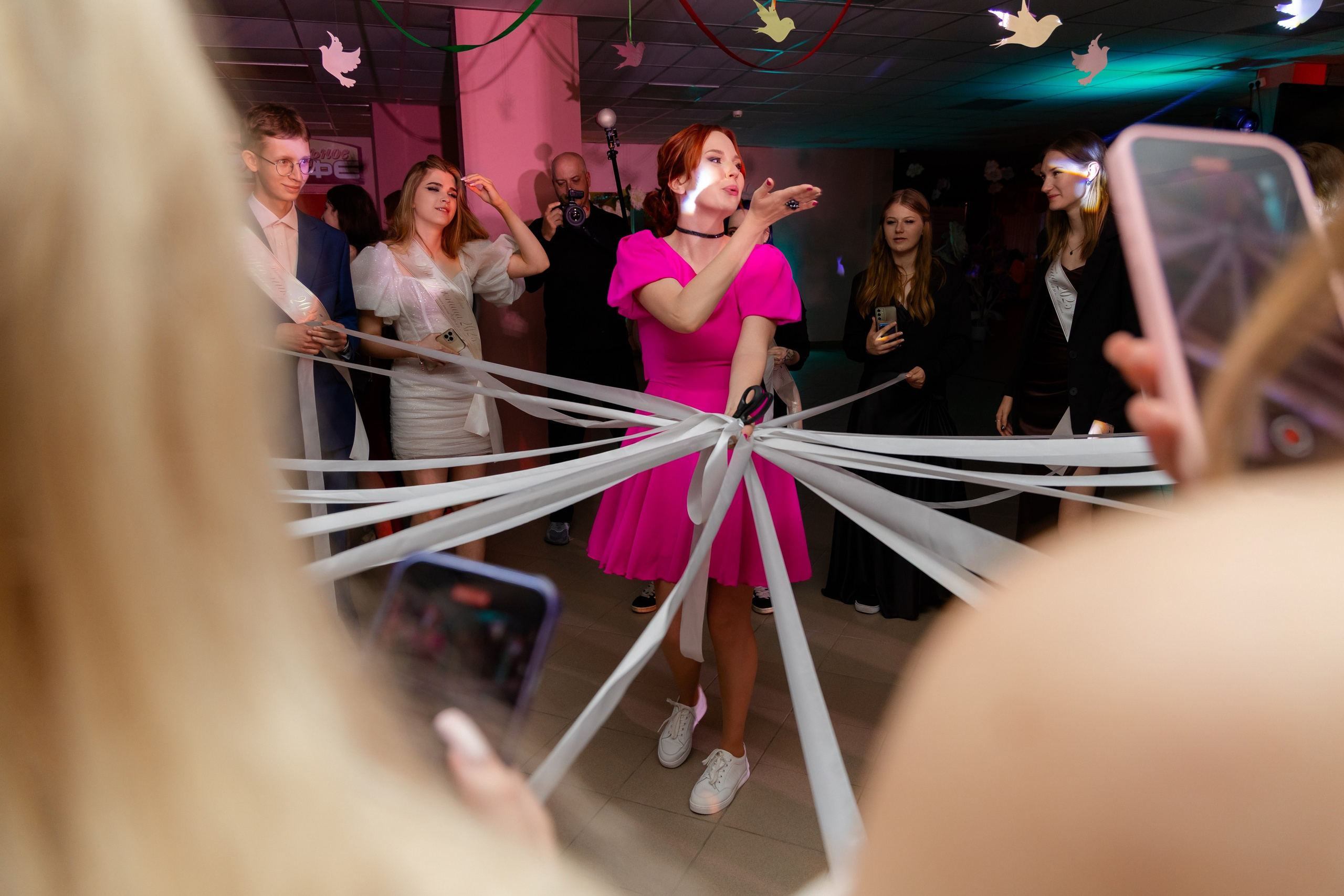 Школьный выпускной 2025 год в Минске, Беларуси. Свадебный фотограф в Минске/Беларуси Сергей Спиридонов