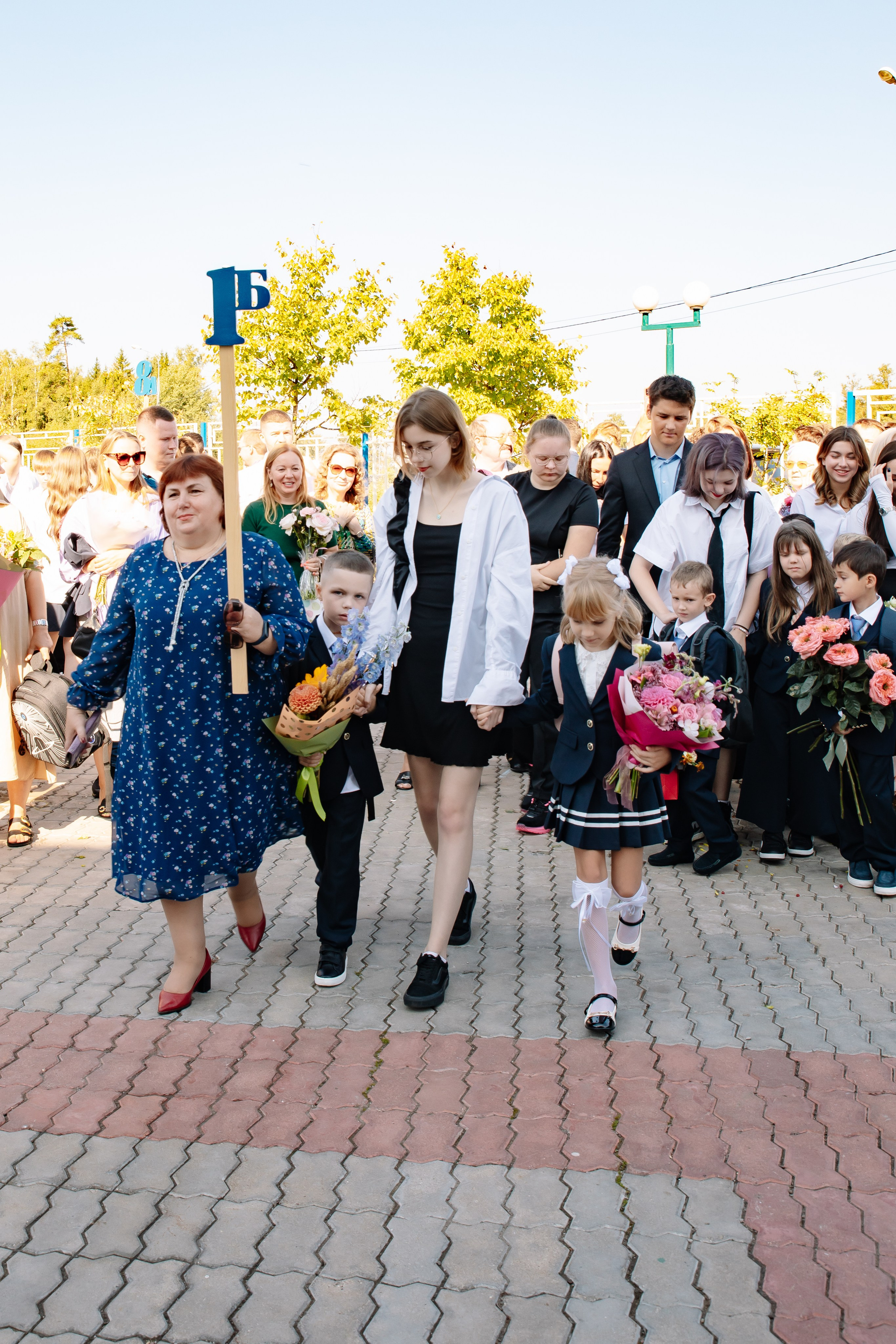 Линейка 1Б Школа Права и Экономики. Фотограф в Москве Яна Полосина