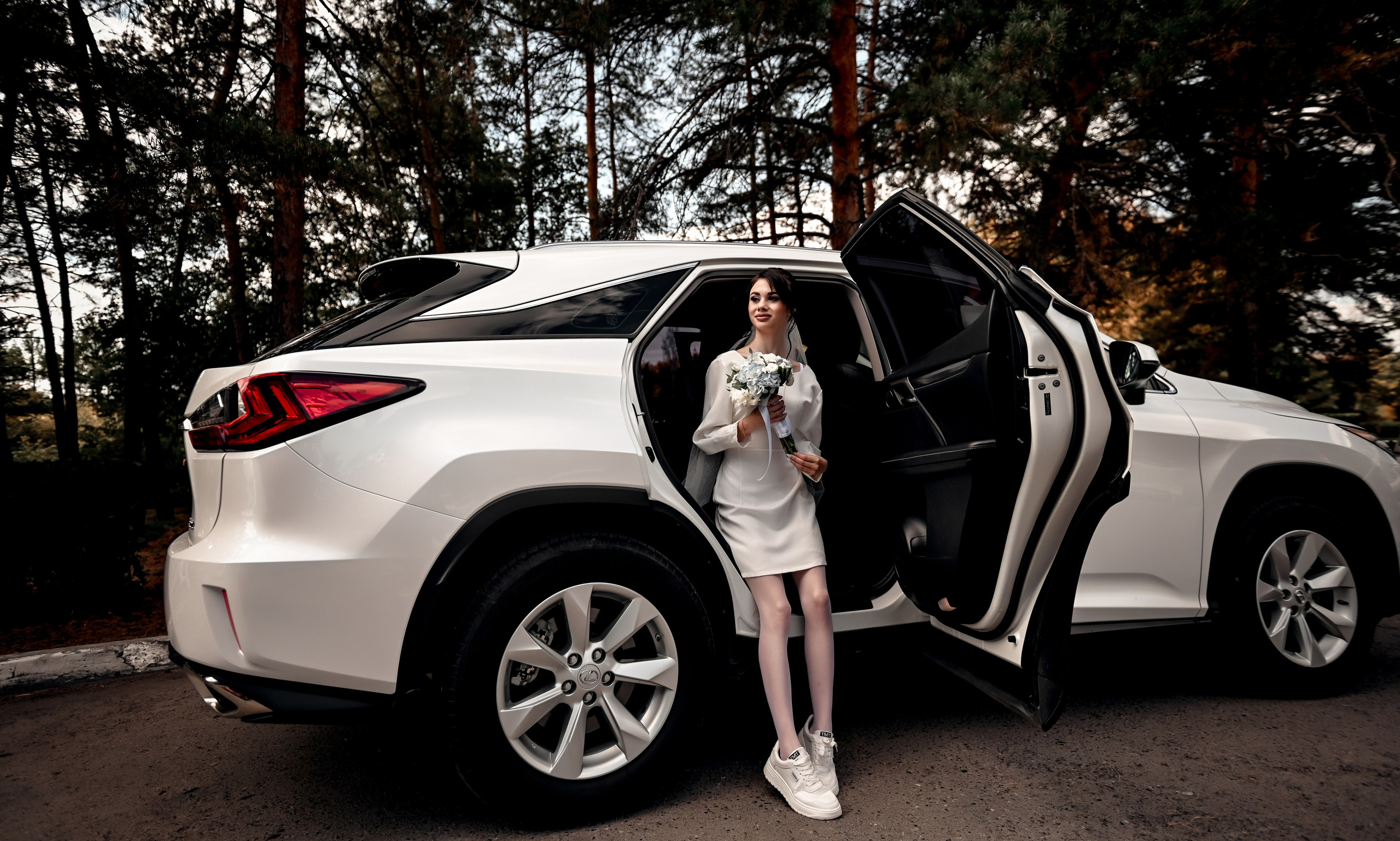 Небольшая часть фото со свадебной съемки Алексея и Даши. Свадебный, семейный, детский, контент фотограф в Омске Максим Ильин