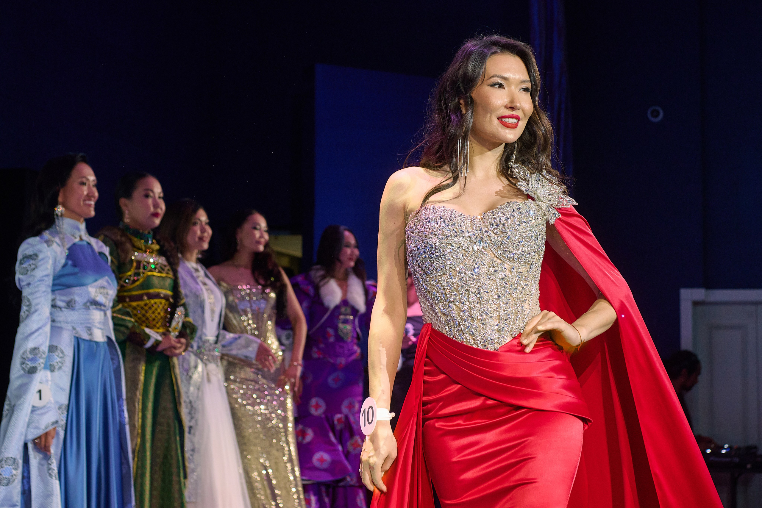 Миссис Азия 2025 (Москва). Репортаж | фотосъемка в Москве и РФ | Фотограф Александр Емелькин