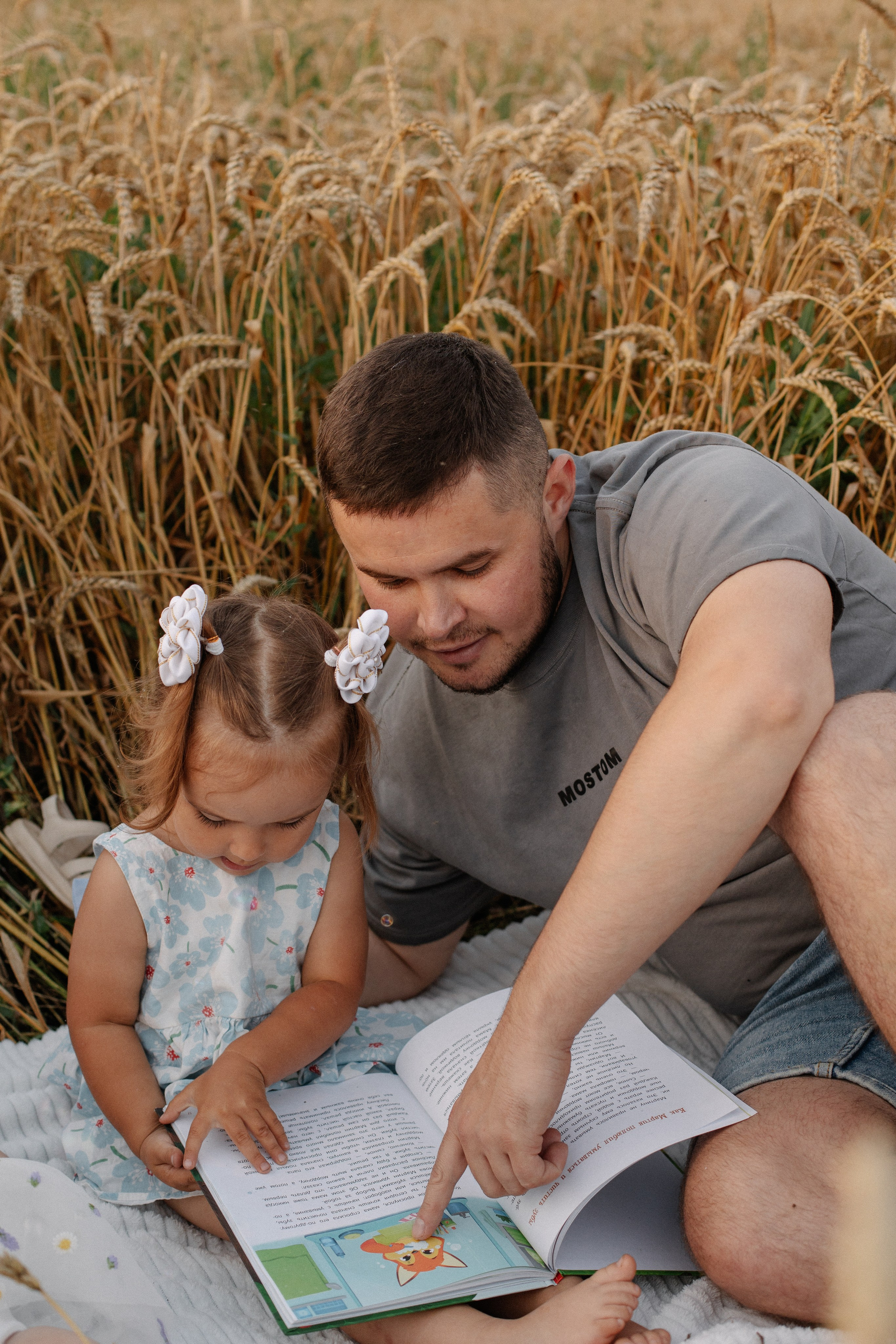 Артур и Диана с дочками. Свадебный и семейный фотограф в Нижнекамске, Набережных Челнах