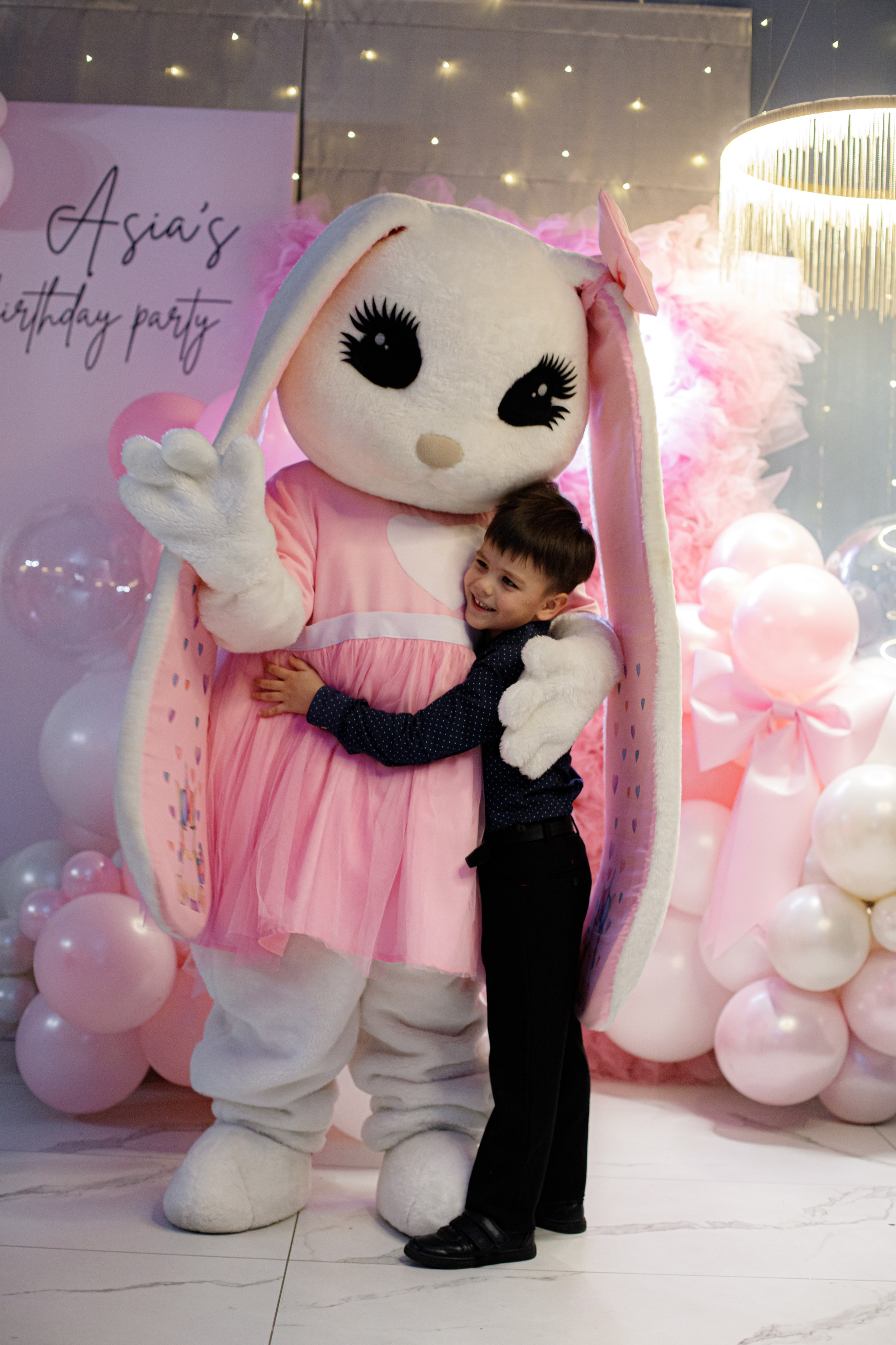 ASIA'S BIRTHDAY PARTY. Photokarish