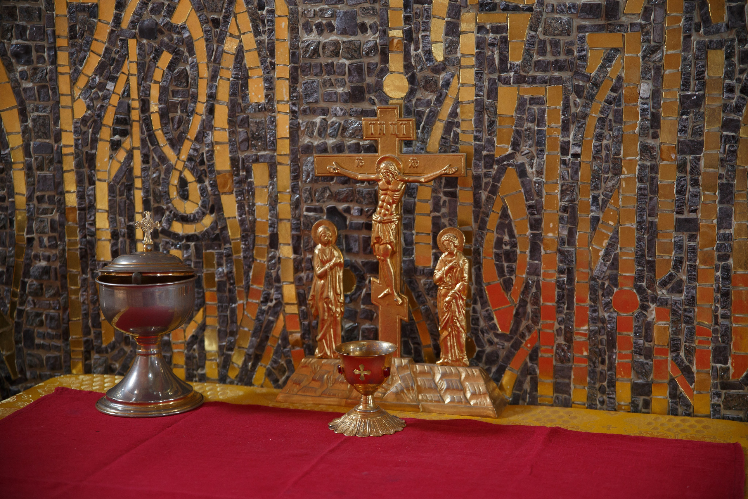 Успенский собор в монастыре Бештау. НИИКОРОВИН- мастерская мозаики и монументального искусства