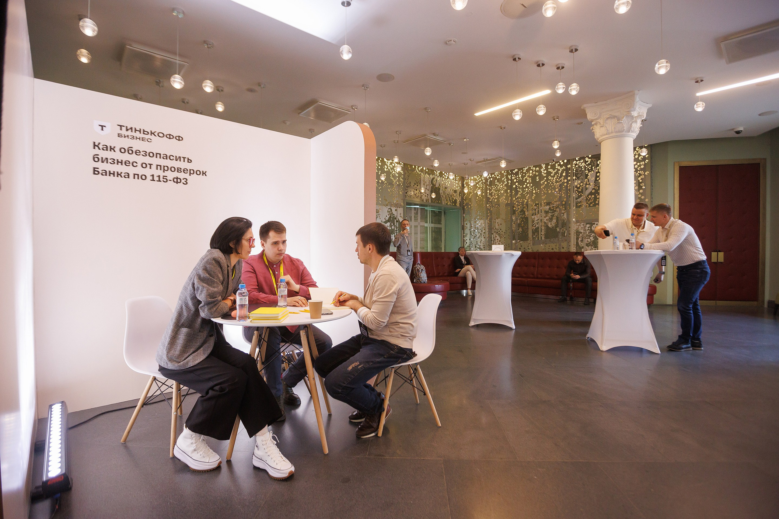 Репортажная фотосъемка мероприятия. Профессиональный фотограф в Новосибирске