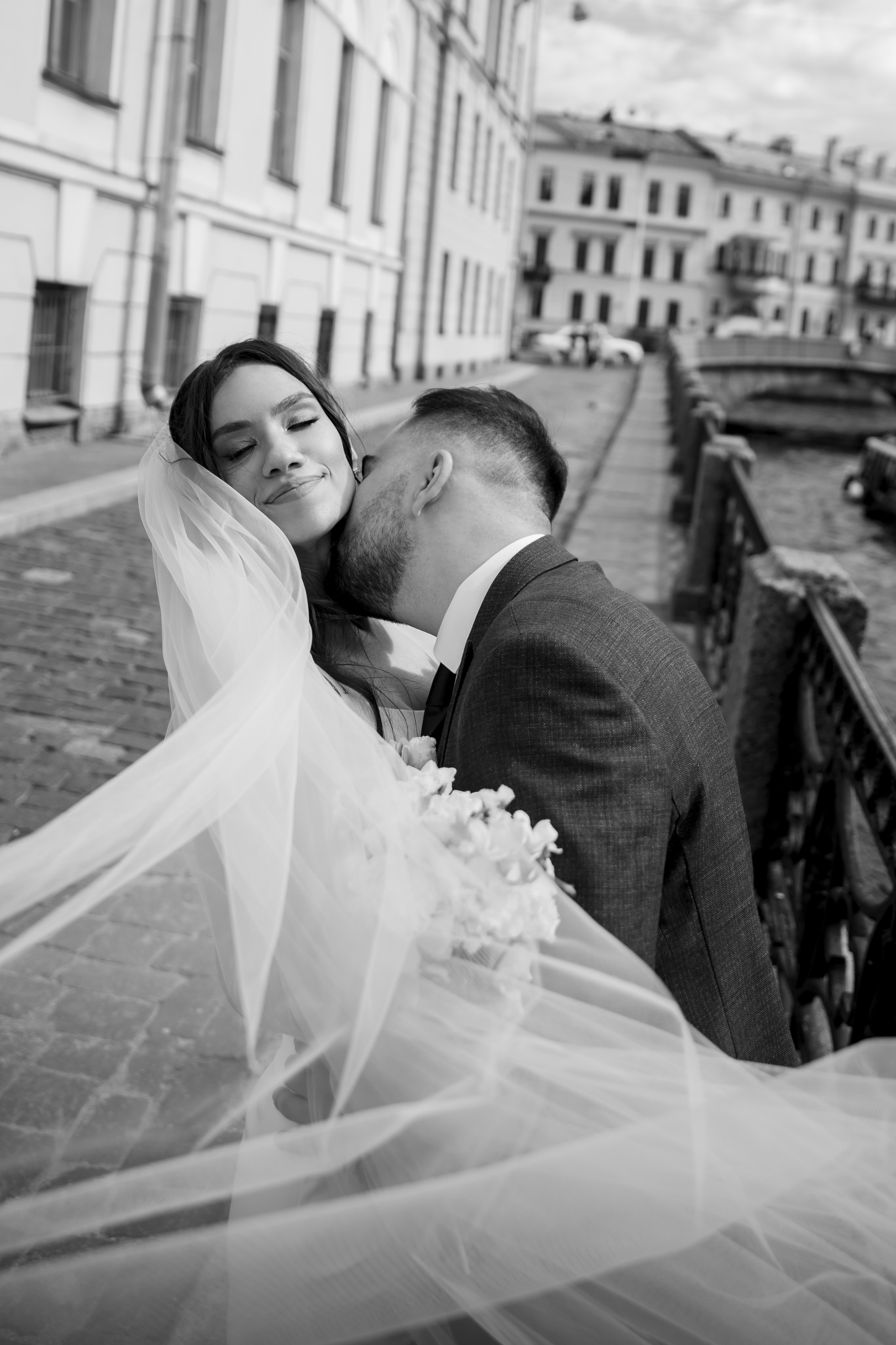 Анна и Александр / Прогулка + ЗАГС. Свадебный и семейный фотограф в Москве Диана Левченко